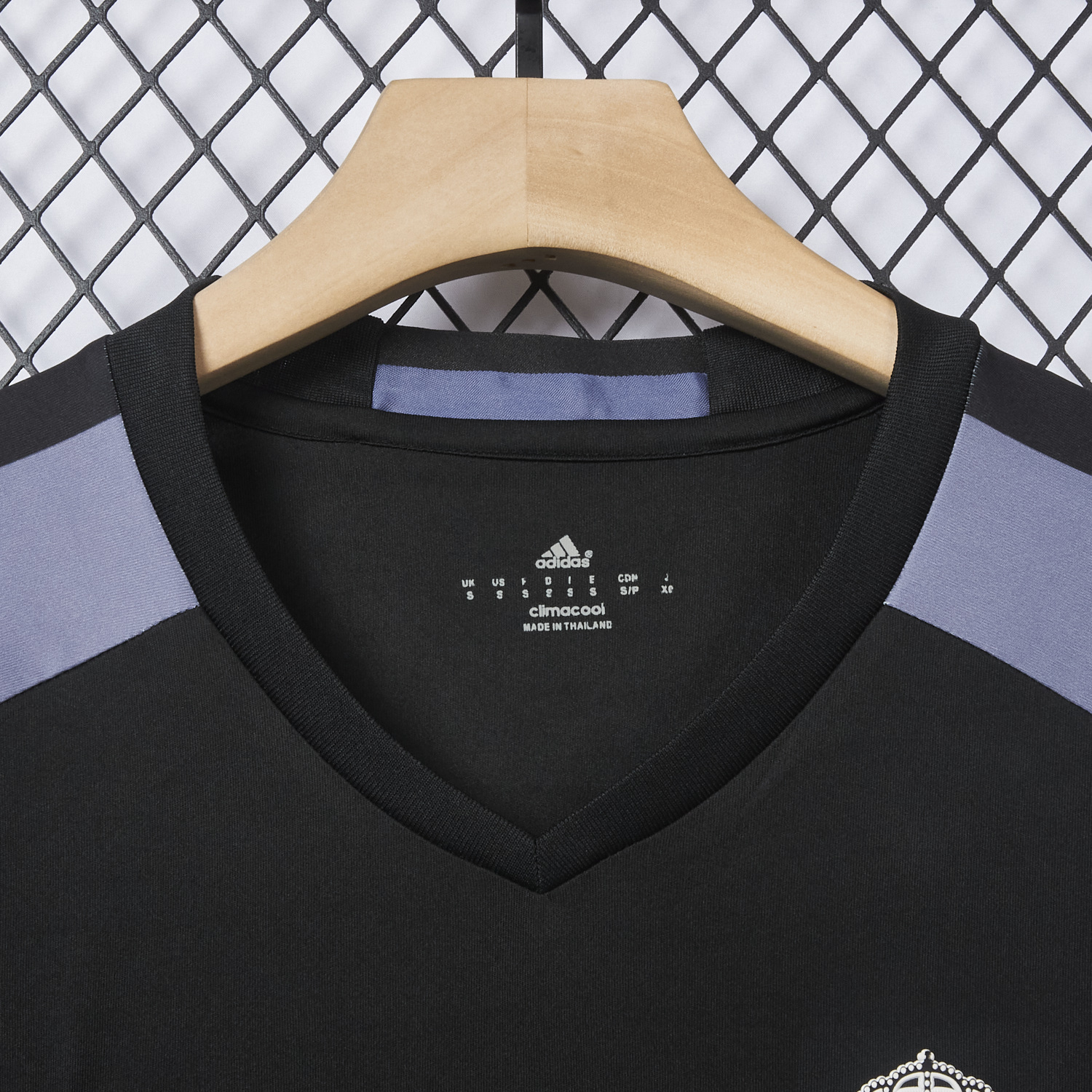 Retro Real Madrid 16-17 Third Jersey - Unitedfutballjersey