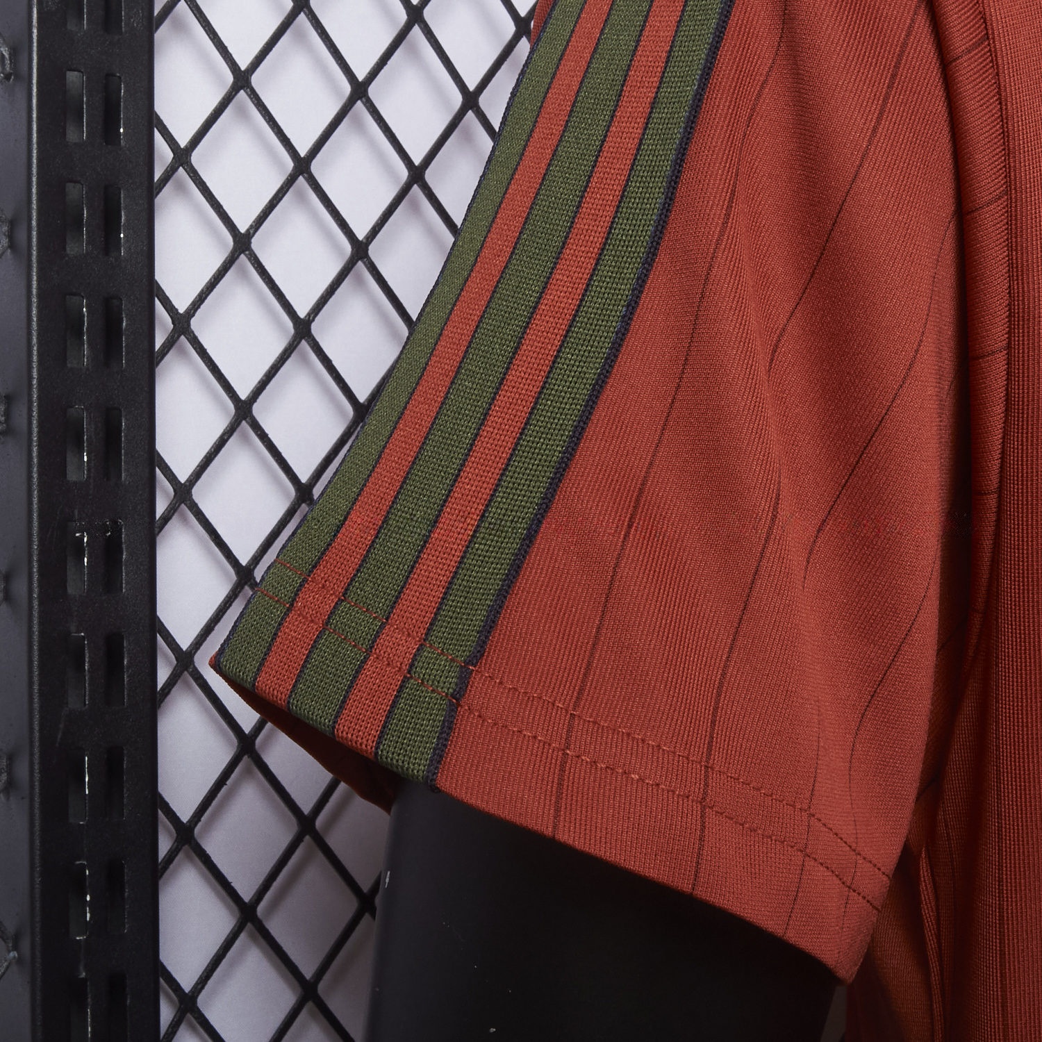 Bayern Munich 25-26 Trefoil Red Travel Jersey - Player Version - Unitedfutballjersey