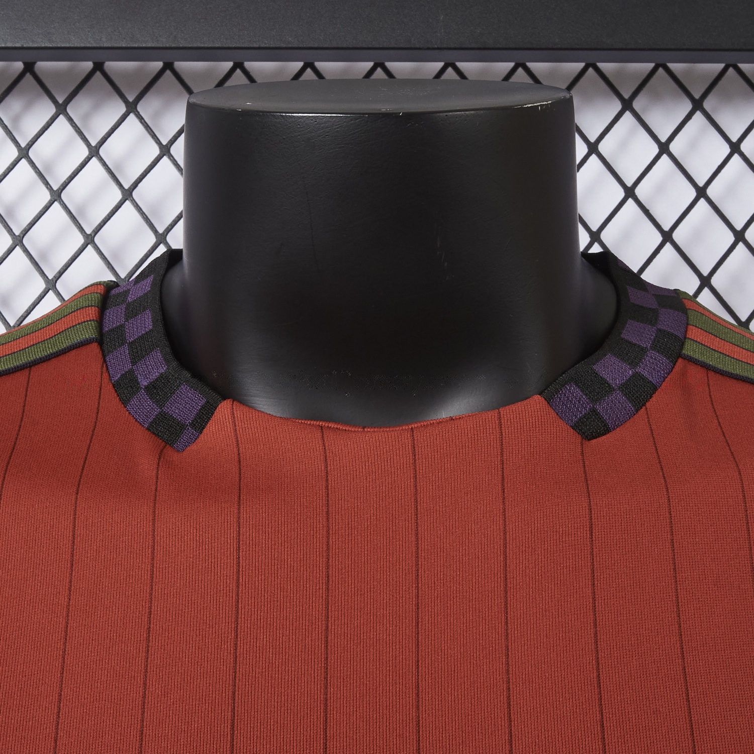 Bayern Munich 25-26 Trefoil Red Travel Jersey - Player Version - Unitedfutballjersey