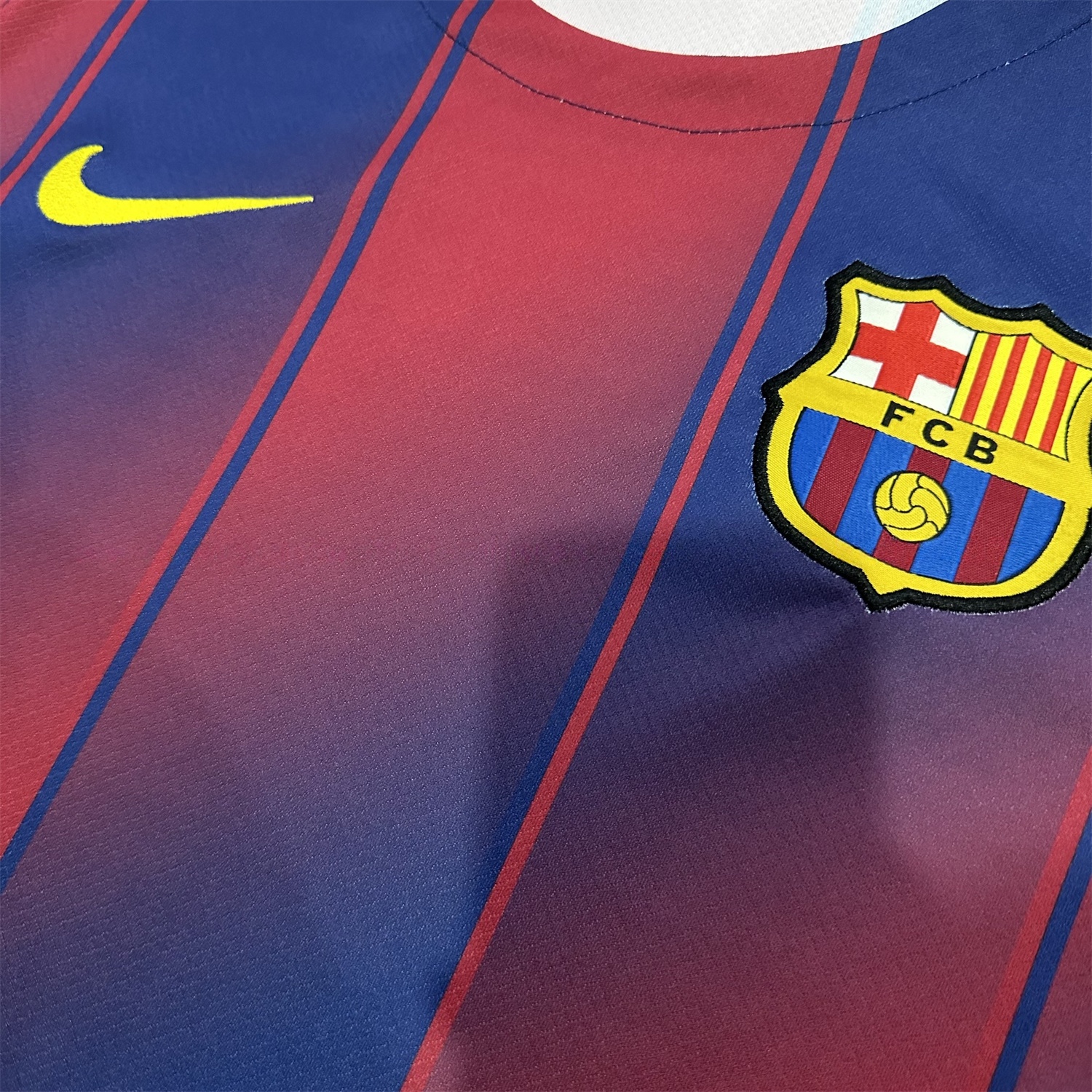 Barcelona 25-26 Home Unsponsored Jersey - Fans Version - Unitedfutballjersey