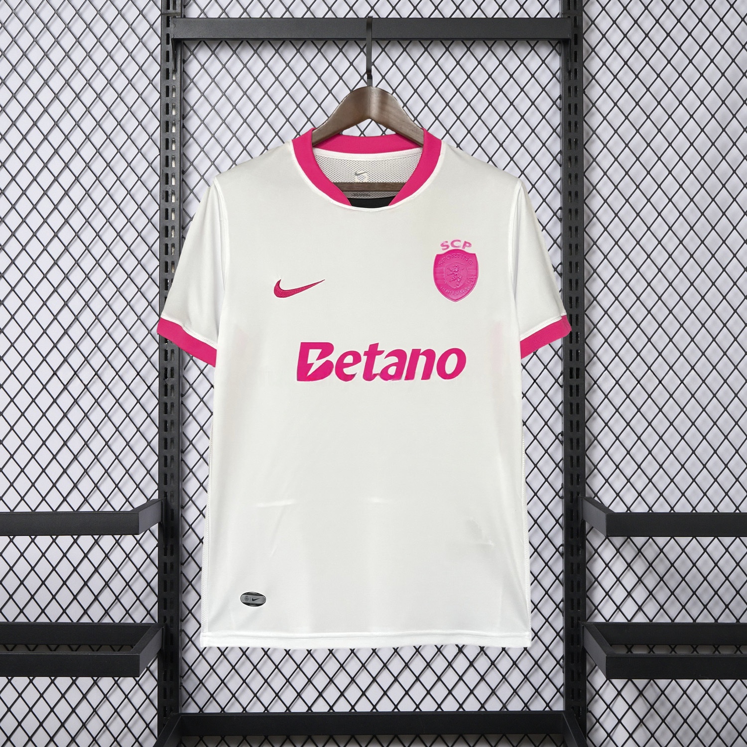 Sporting CP 25-26 Pink And White Special Jersey - Fans Version - Unitedfutballjersey