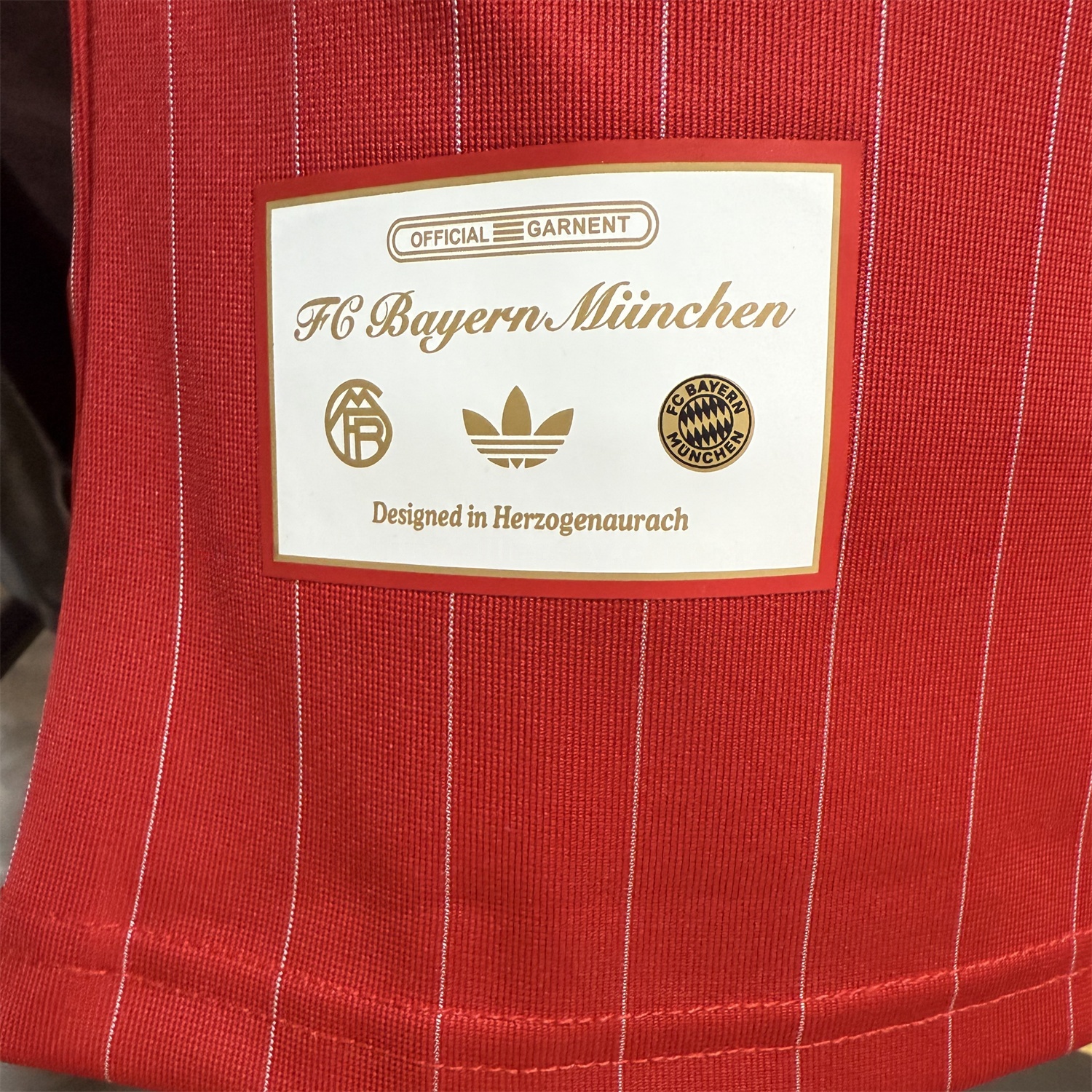 Bayern Munich 25-26 Trefoil Red And White Travel Jersey - Player Version - Unitedfutballjersey