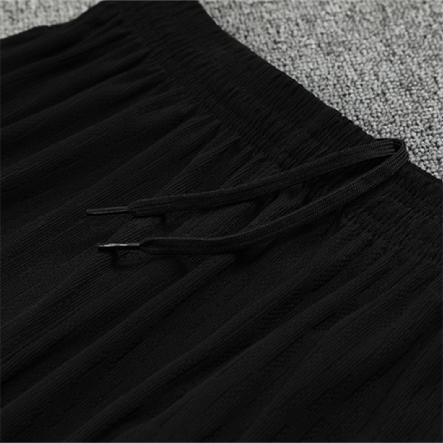 Paris Saint-Germain PSG 25-26 Long Sleeve Training Set - Player Version - White Top and Black Pants - Unitedfutballjersey