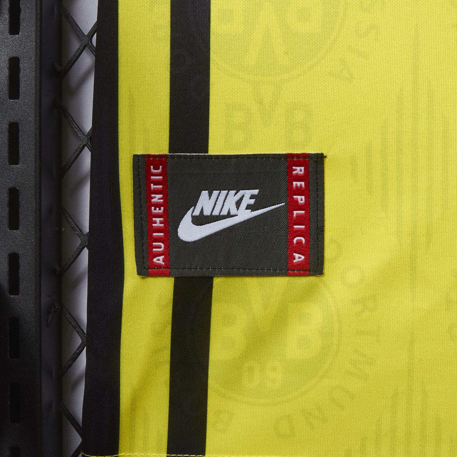 Retro Dortmund 1996-97 Home Jersey - Unitedfutballjersey