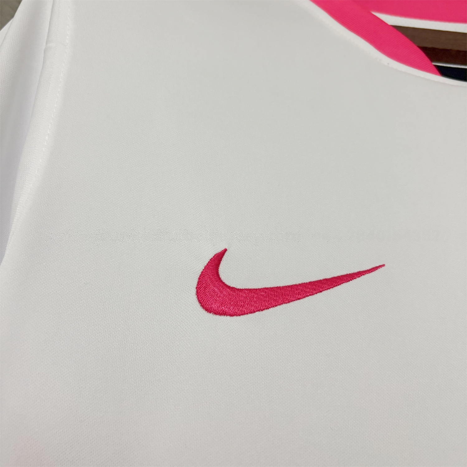 Sporting CP 25-26 Pink And White Special Jersey - Fans Version - Unitedfutballjersey