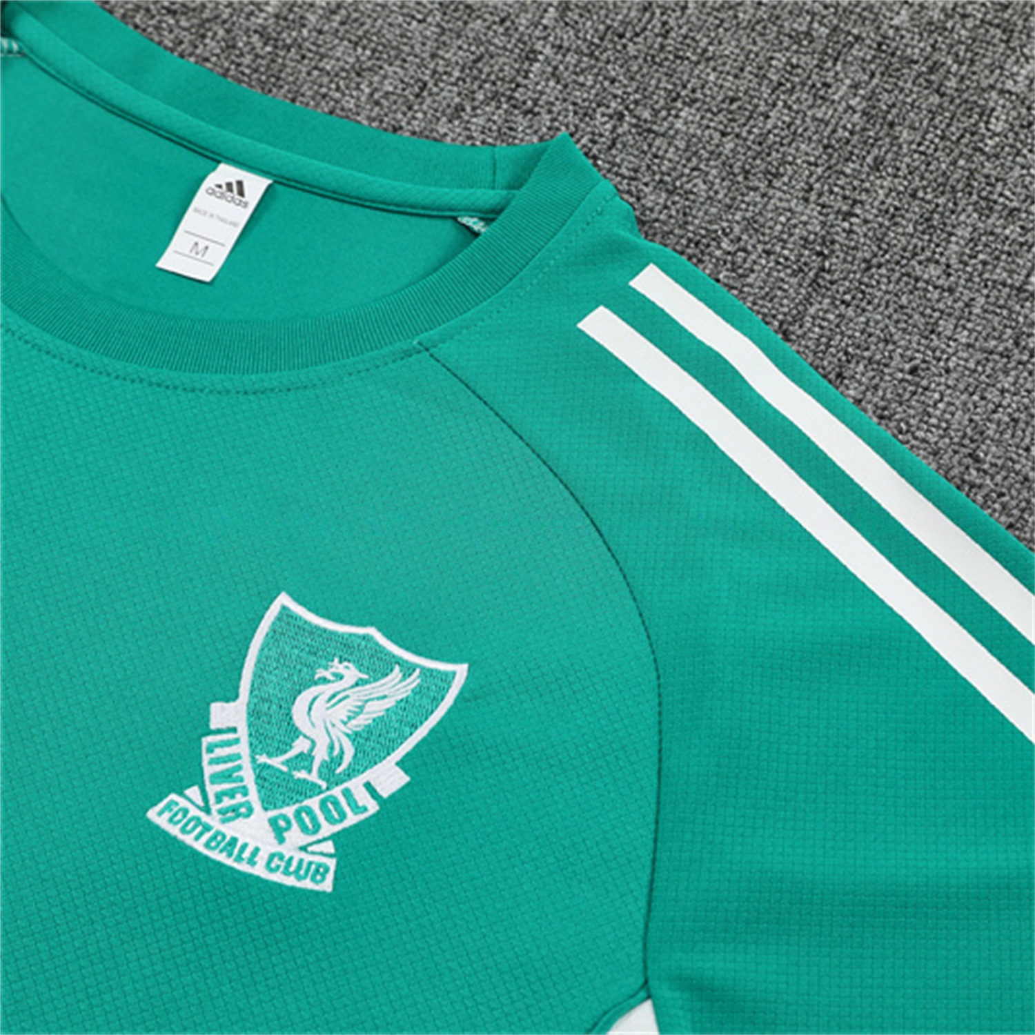 Liver.pool 25-26 Short-Sleeve Training Set - Green Top & Black Shorts - Unitedfutballjersey