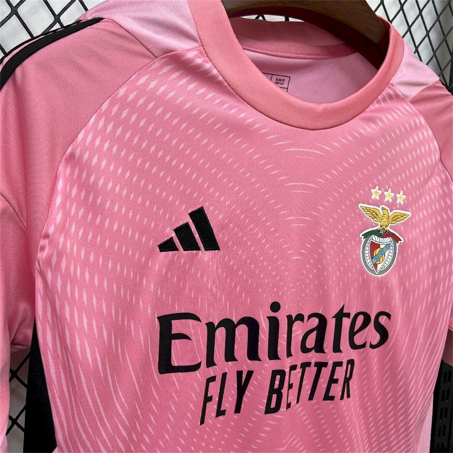 Benfica 25-26 Pink Goalkeeper Jersey - Fans Version - Unitedfutballjersey