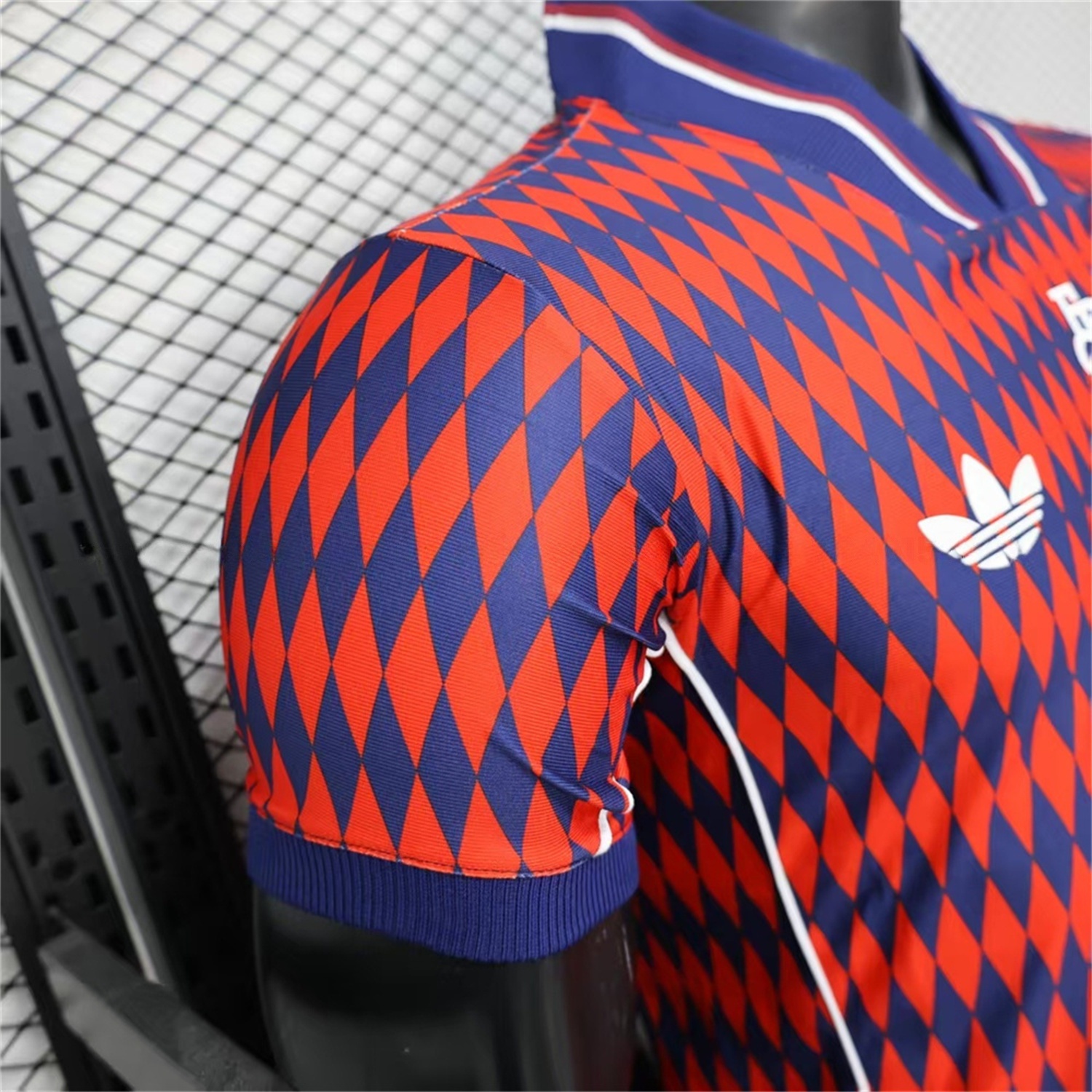 Bayern Munich 25-26 Trefoil Retro Style Red And Deep Blue Jersey - Player Version - Unitedfutballjersey