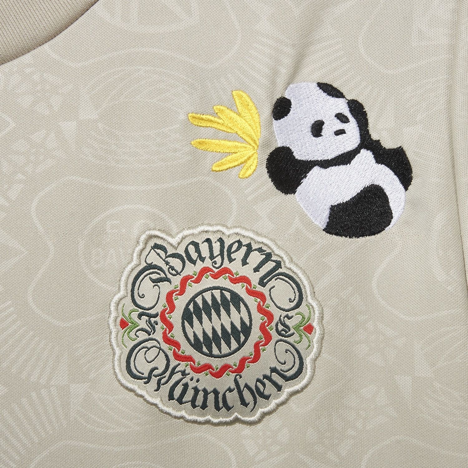 【Panda Bamboo Embroidered Version】Bayern Munich 25-26 Oktoberfest Jersey - Fans Version - Unitedfutballjersey