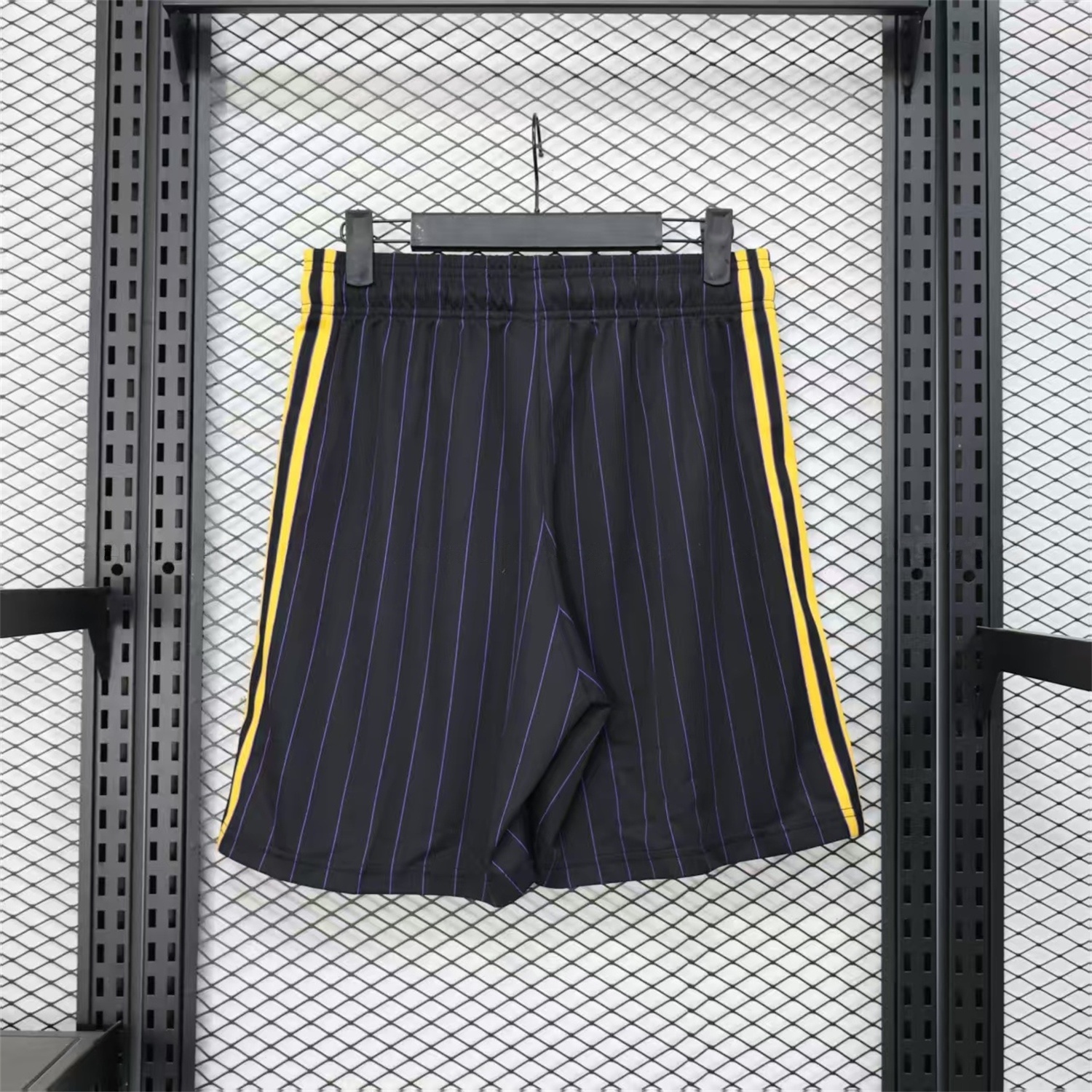 Manchester United 25-26 Trefoil Black Travel Shorts - Player Version - Unitedfutballjersey