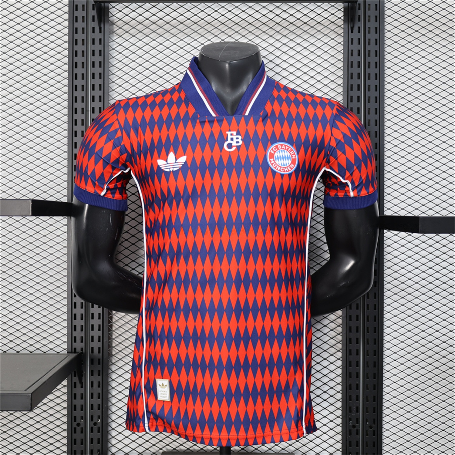 Bayern Munich 25-26 Trefoil Retro Style Red And Deep Blue Jersey - Player Version - Unitedfutballjersey