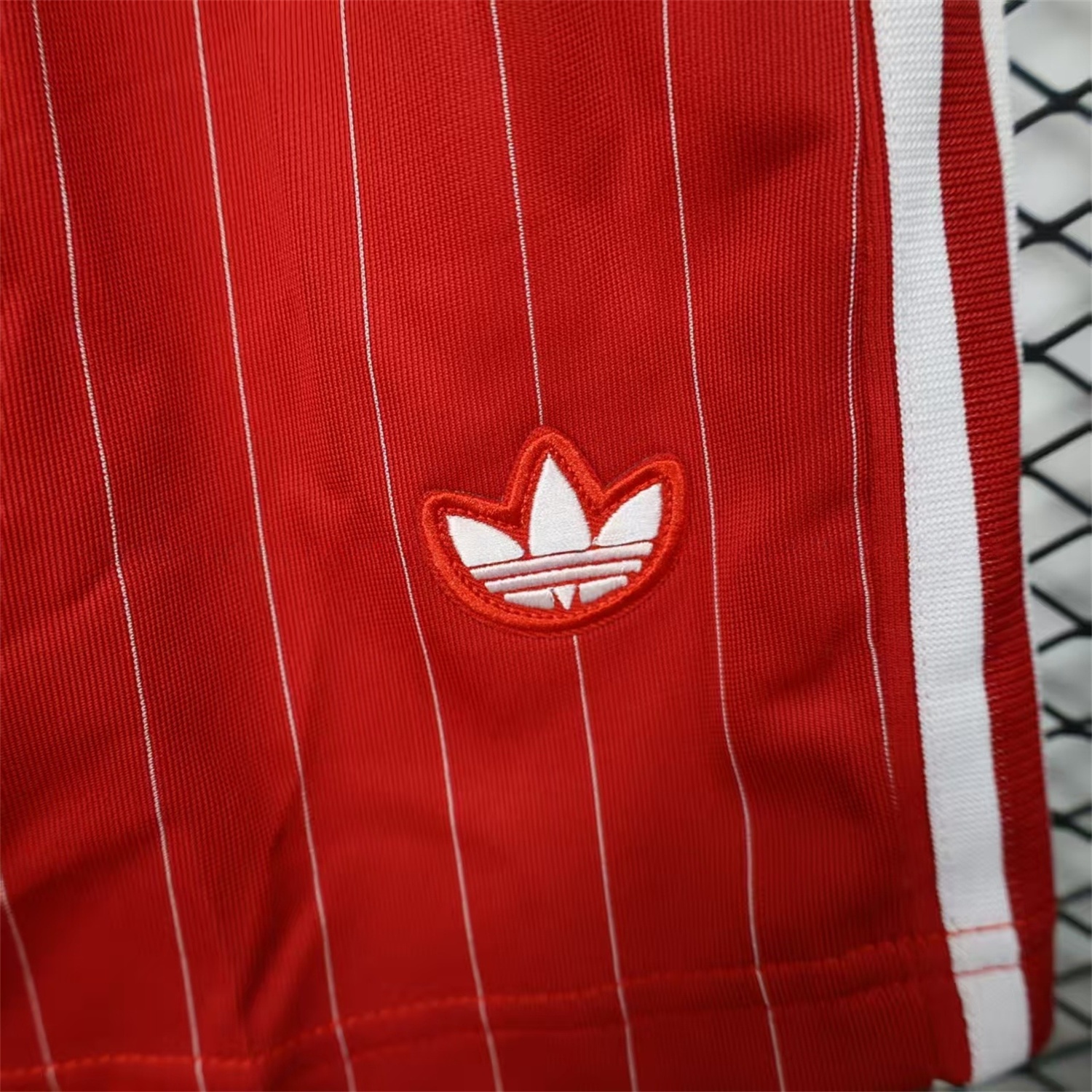 Manchester United 25-26 Trefoil Red Travel Shorts - Player Version - Unitedfutballjersey