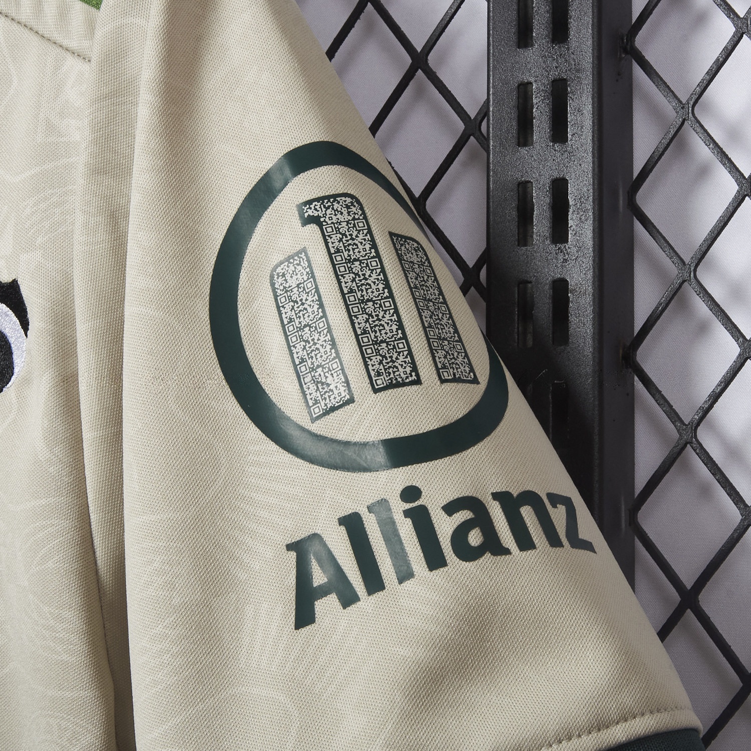 【Panda Bamboo Embroidered Version】Bayern Munich 25-26 Oktoberfest Jersey - Fans Version - Unitedfutballjersey