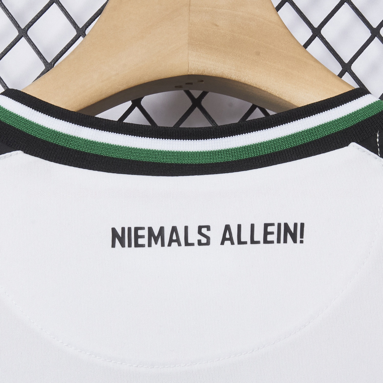 Hannover 96 25-26 Third White Jersey - Fans Version - Unitedfutballjersey