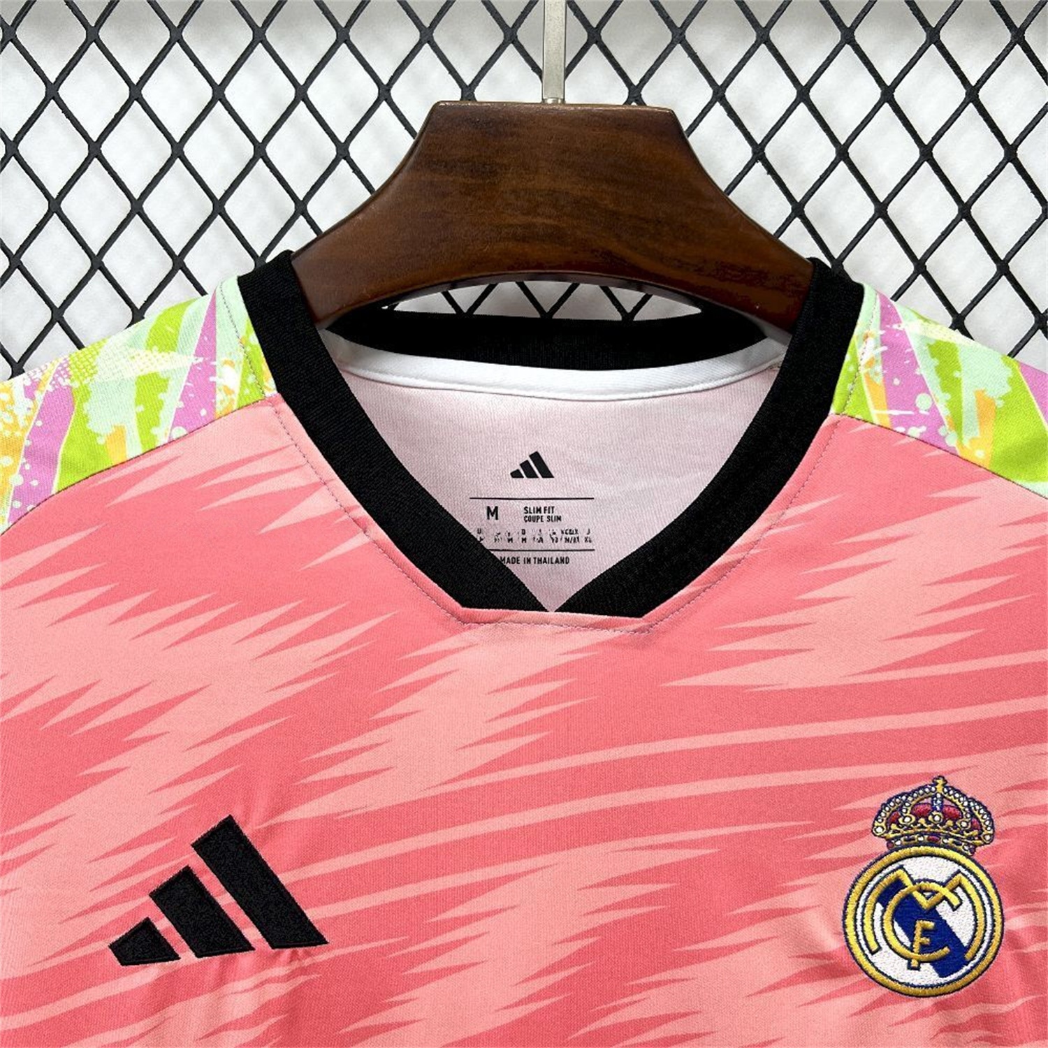 Real Madrid 25-26 Pink And Green Pre-Match Training Jersey - Fans Version - Unitedfutballjersey