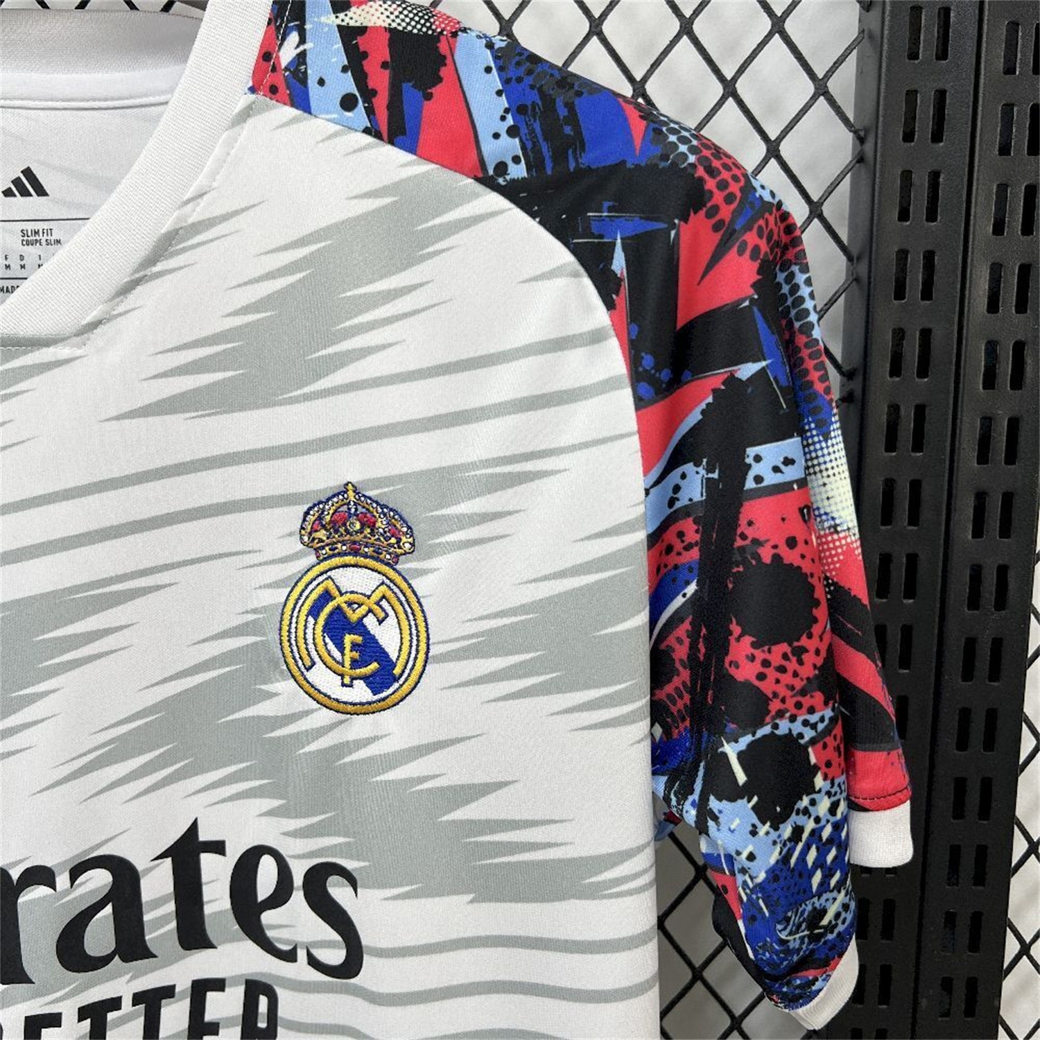Real Madrid 25-26 Grey And White Pre-Match Training Jersey - Fans Version - Unitedfutballjersey