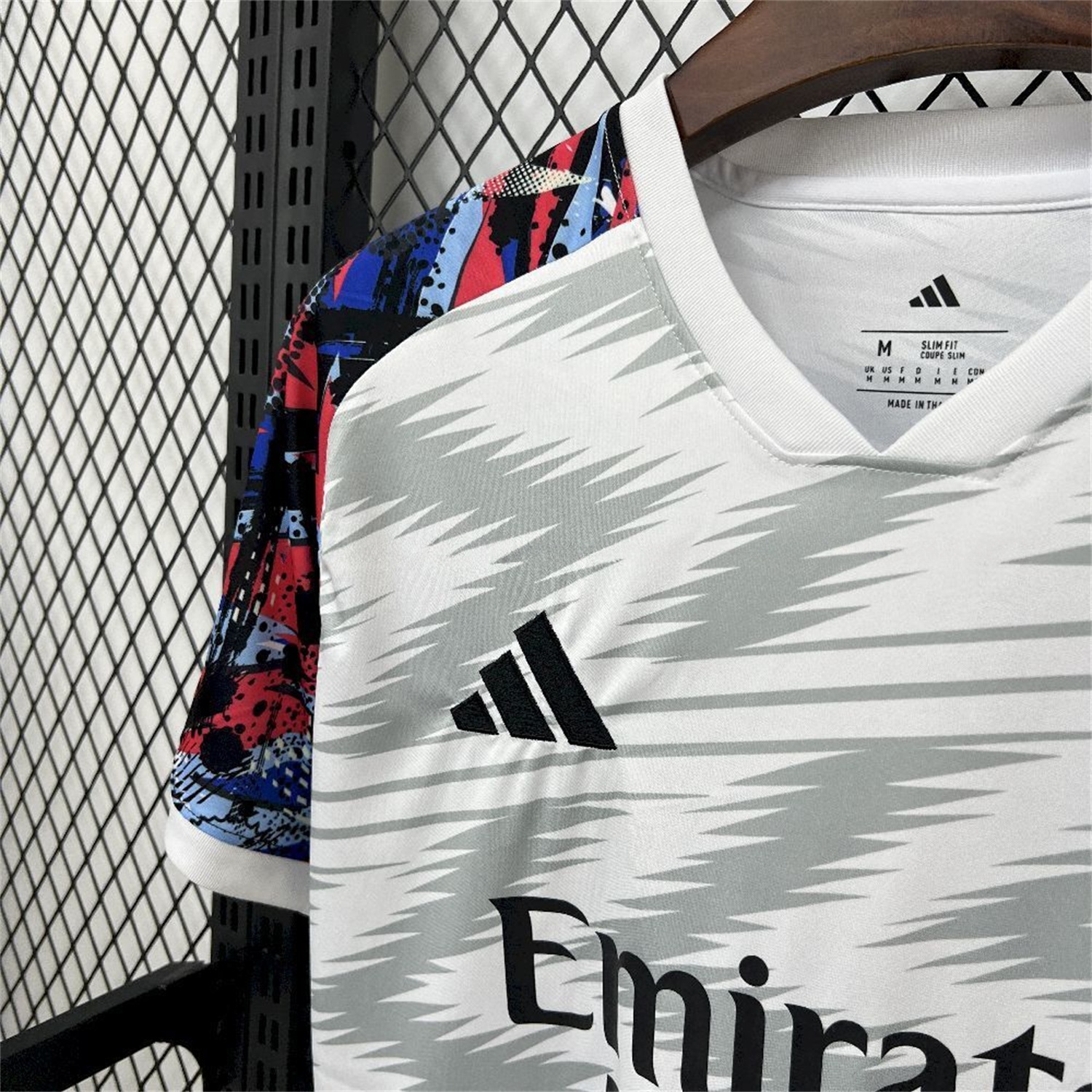 Real Madrid 25-26 Grey And White Pre-Match Training Jersey - Fans Version - Unitedfutballjersey