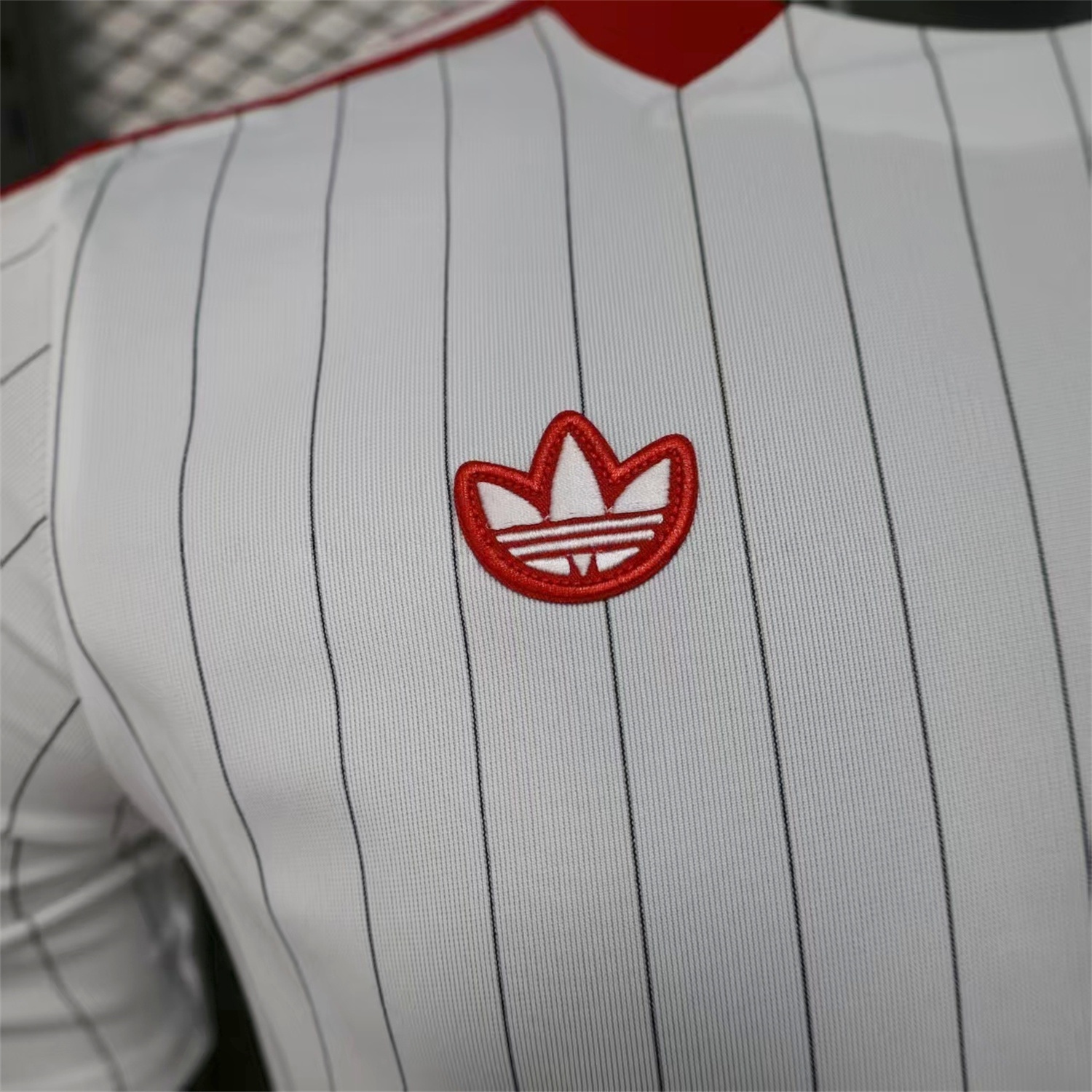 Manchester United 25-26 Icon Travel Special Red Jersey - Player Version - Unitedfutballjersey