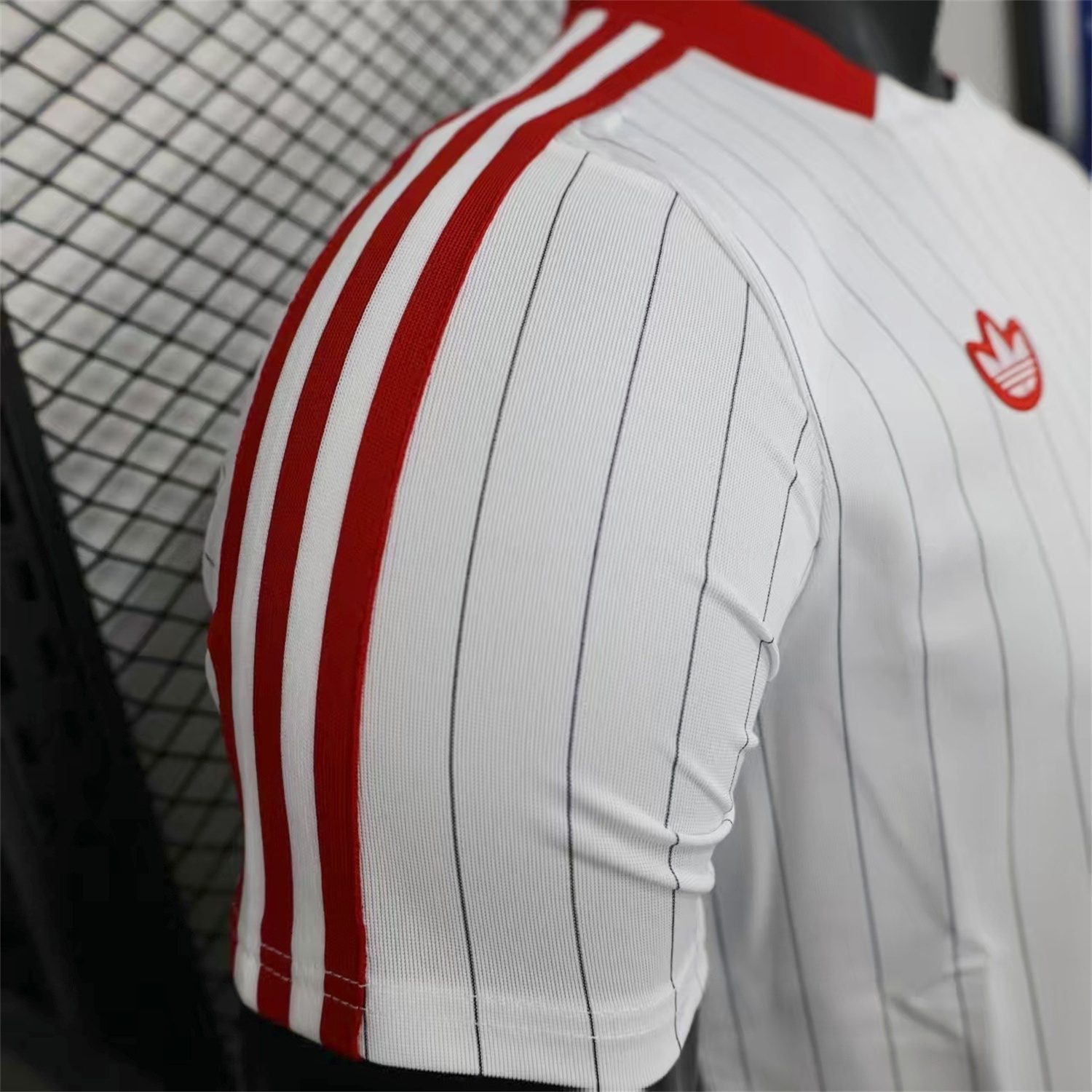 Manchester United 25-26 Icon Travel Special Red Jersey - Player Version - Unitedfutballjersey