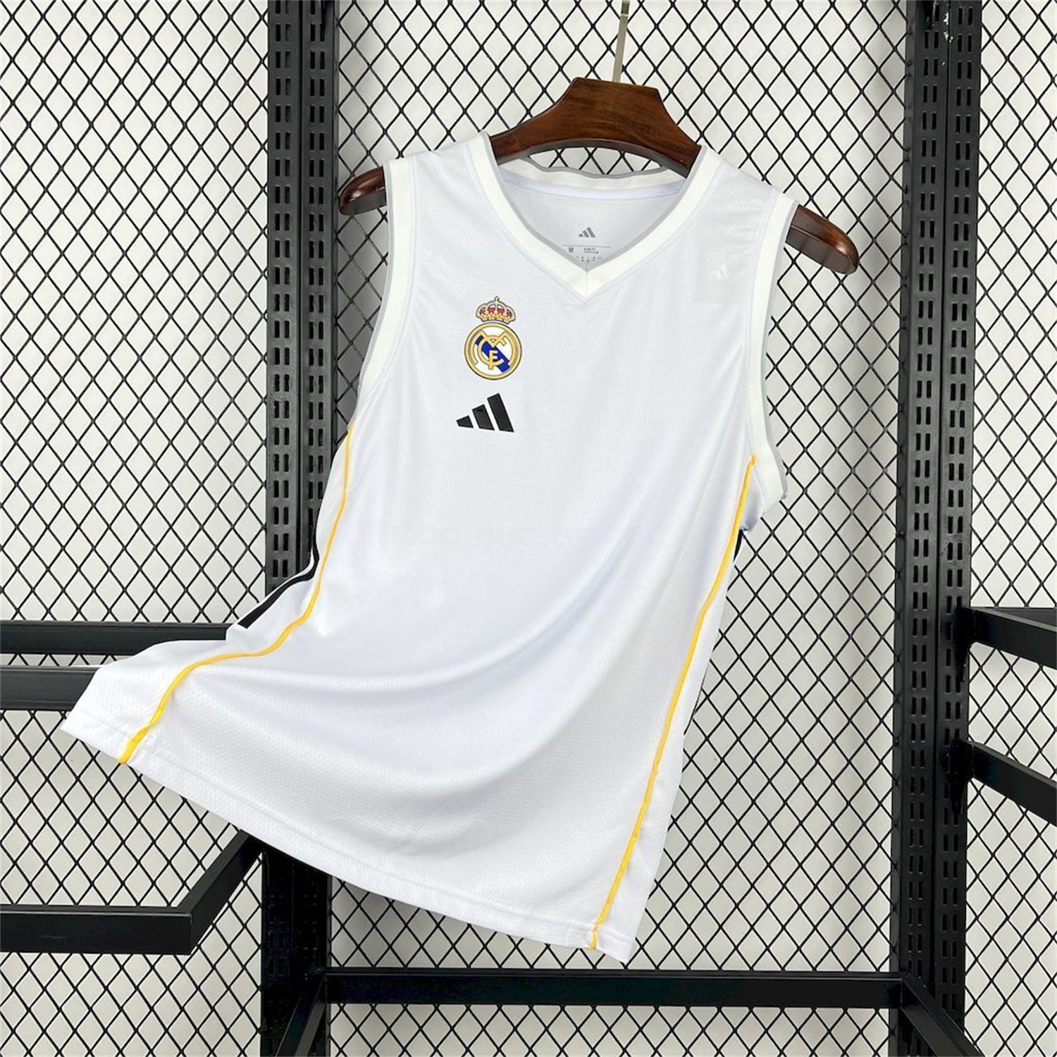 Real Madrid 25-26 White Basketball Training Vest - Fans Version - Unitedfutballjersey