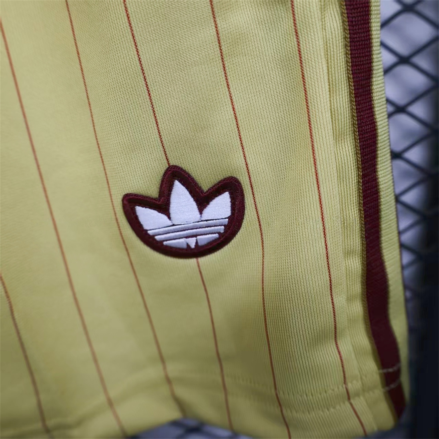 Arsenal 25-26 Trefoil Yellow Travel Shorts - Player Version - Unitedfutballjersey