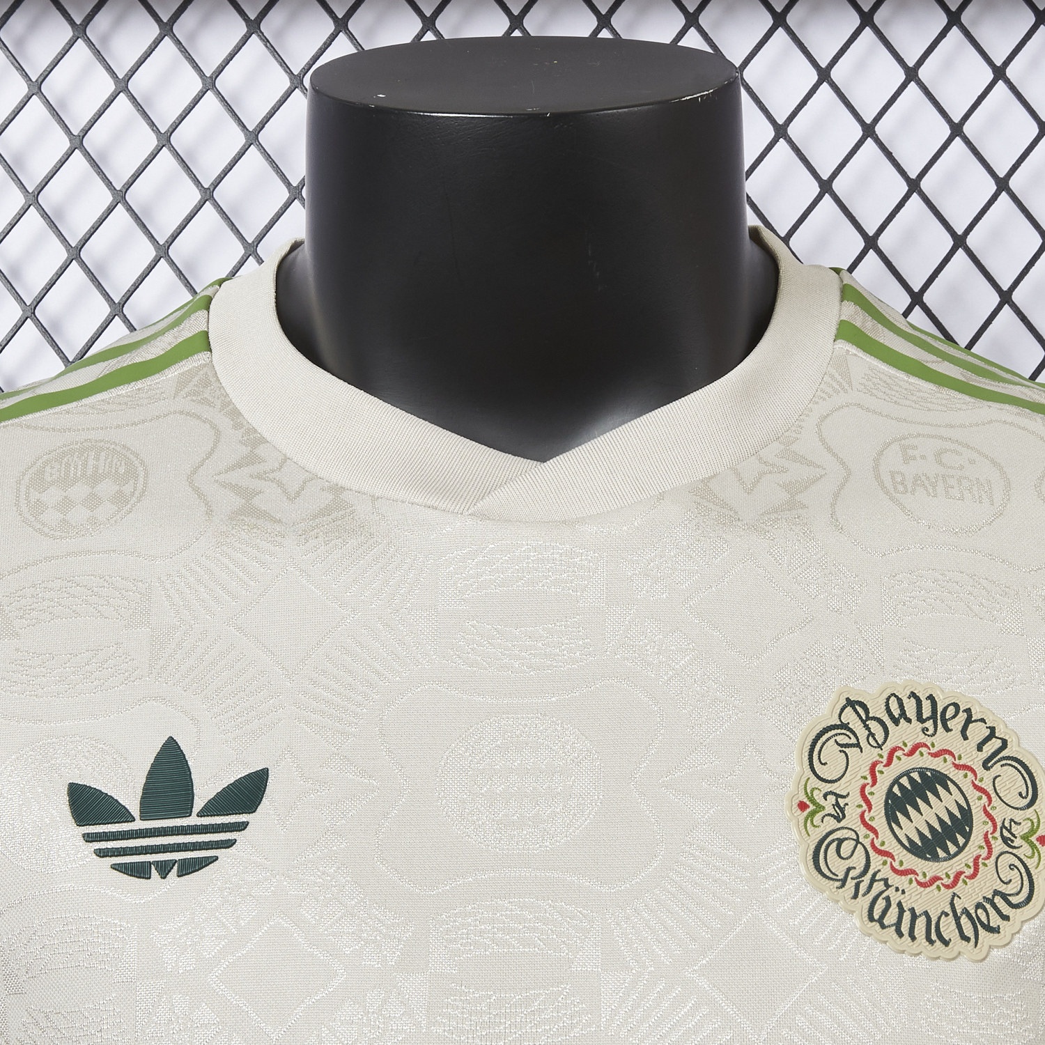 Bayern Munich 25-26 Oktoberfest Jersey - Player Version - Unitedfutballjersey