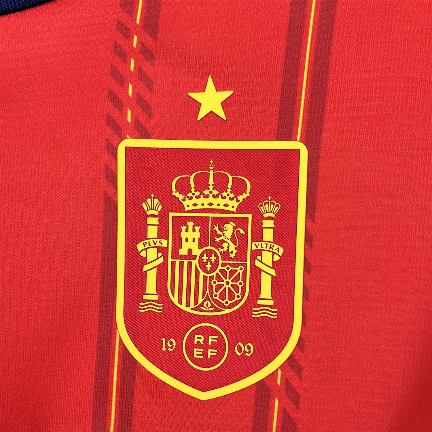 Spain 2026 Home Red Long Sleeves Jersey - Fans Version - Unitedfutballjersey