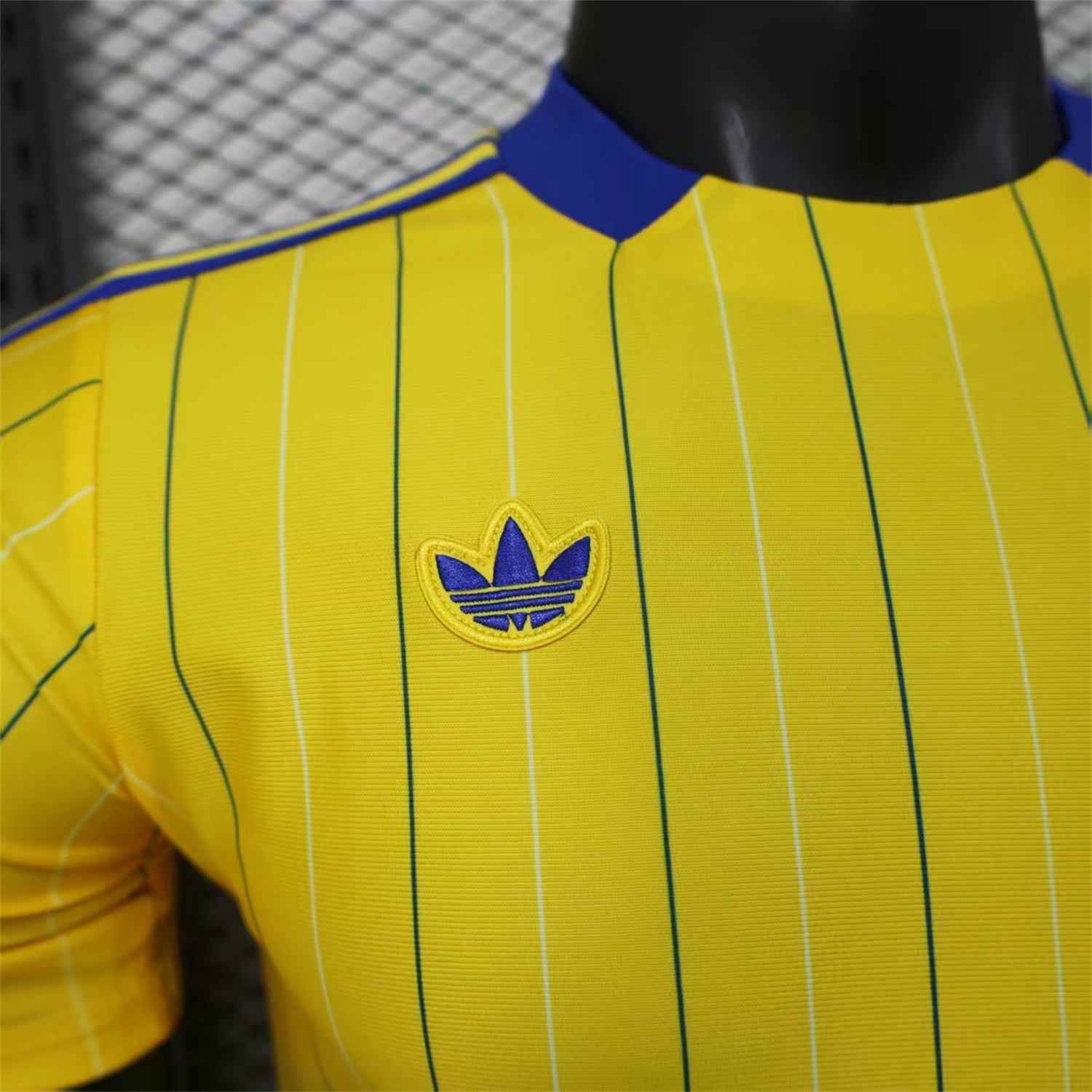 Leeds United 25-26 Icon Travel Special Edition Yellow Jersey - Player Version - Unitedfutballjersey