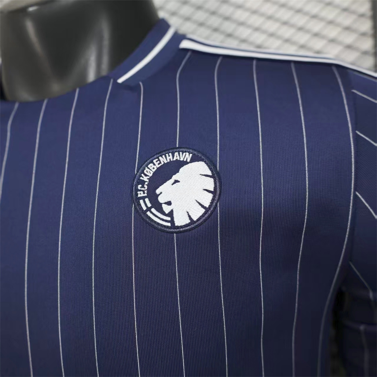 Newcastle United 25-26 Icon Range Travel Special Edition Deep Blue Jersey - Player Version - Unitedfutballjersey