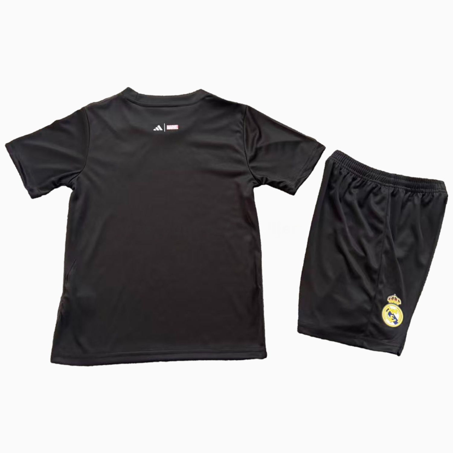 Real Madrid 25-26 Black Thunder Comics Special Kids Kit - Unitedfutballjersey