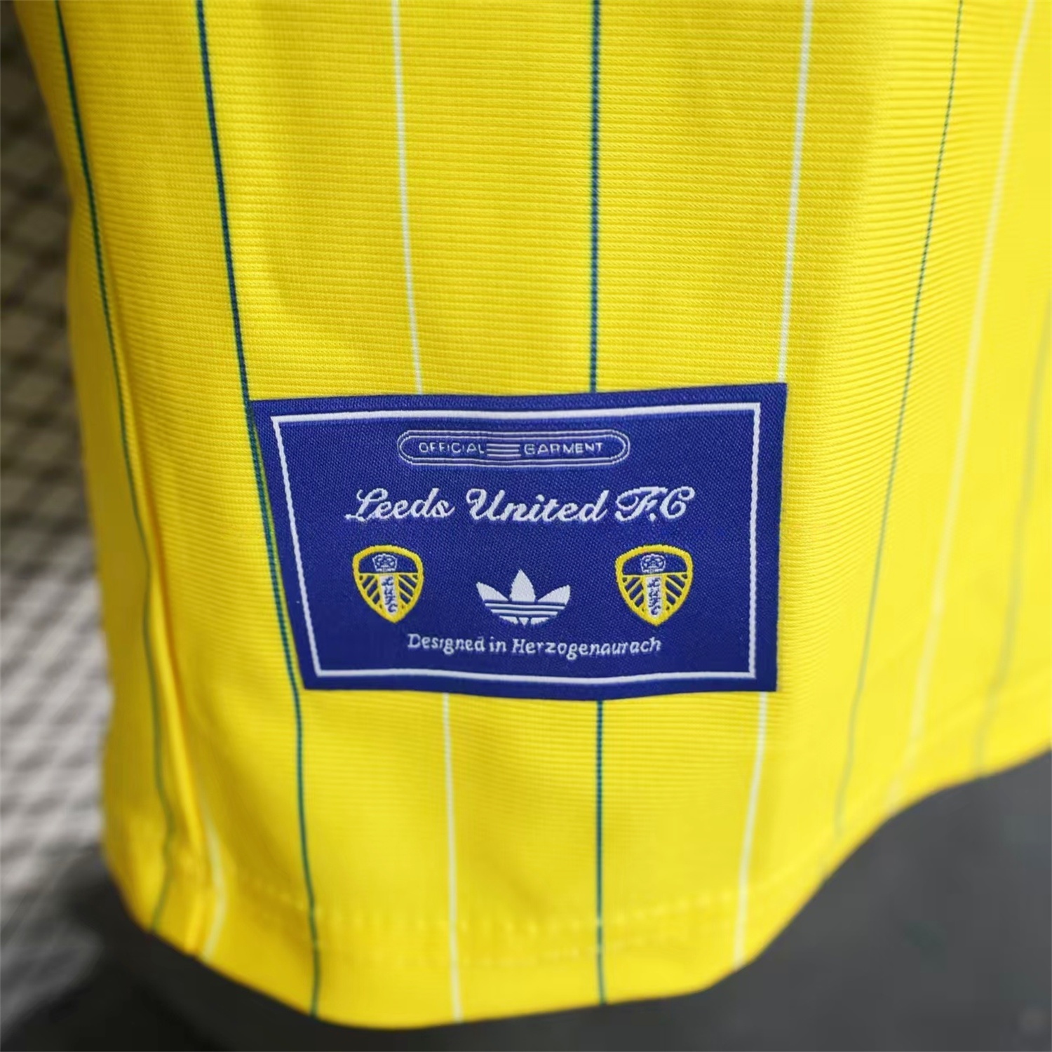 Leeds United 25-26 Icon Travel Special Edition Yellow Jersey - Player Version - Unitedfutballjersey
