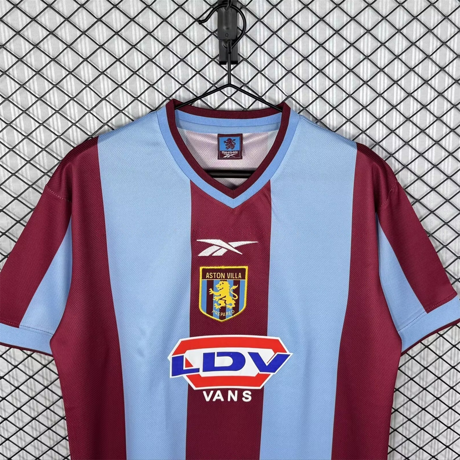 Retro Aston Villa 1999-00 Home Jersey - Unitedfutballjersey