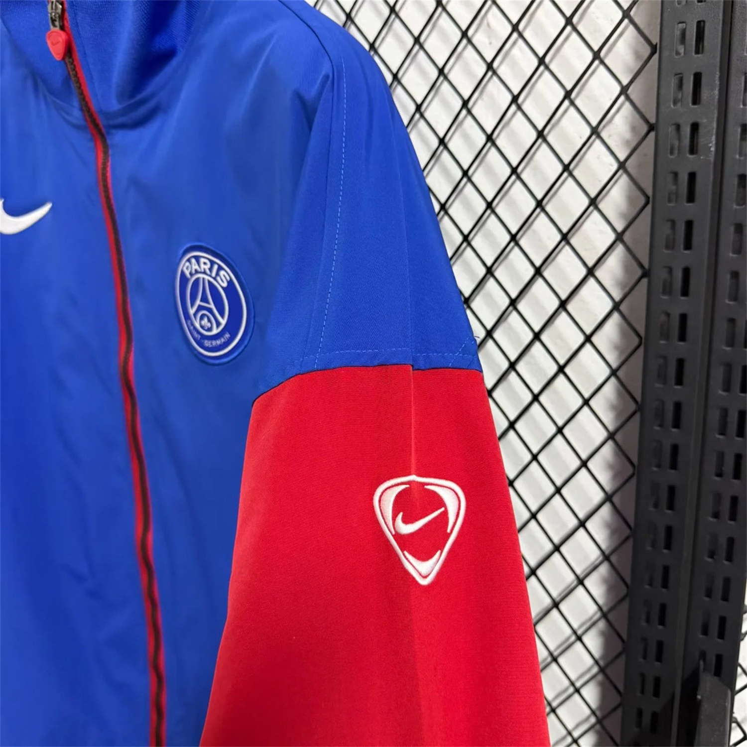 Paris Saint-Germain PSG 25-26 Windbreaker Jacket - Blue - Unitedfutballjersey