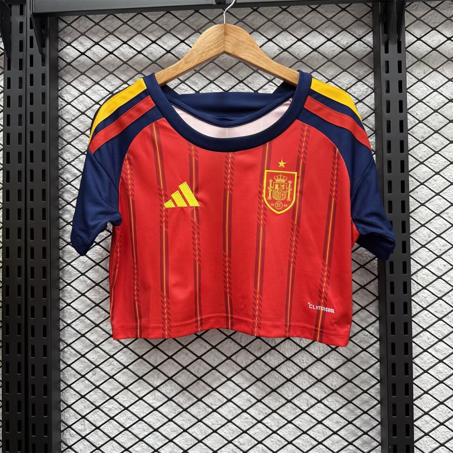 Women's Spain 2026 Home Cropped Jersey - Unitedfutballjersey