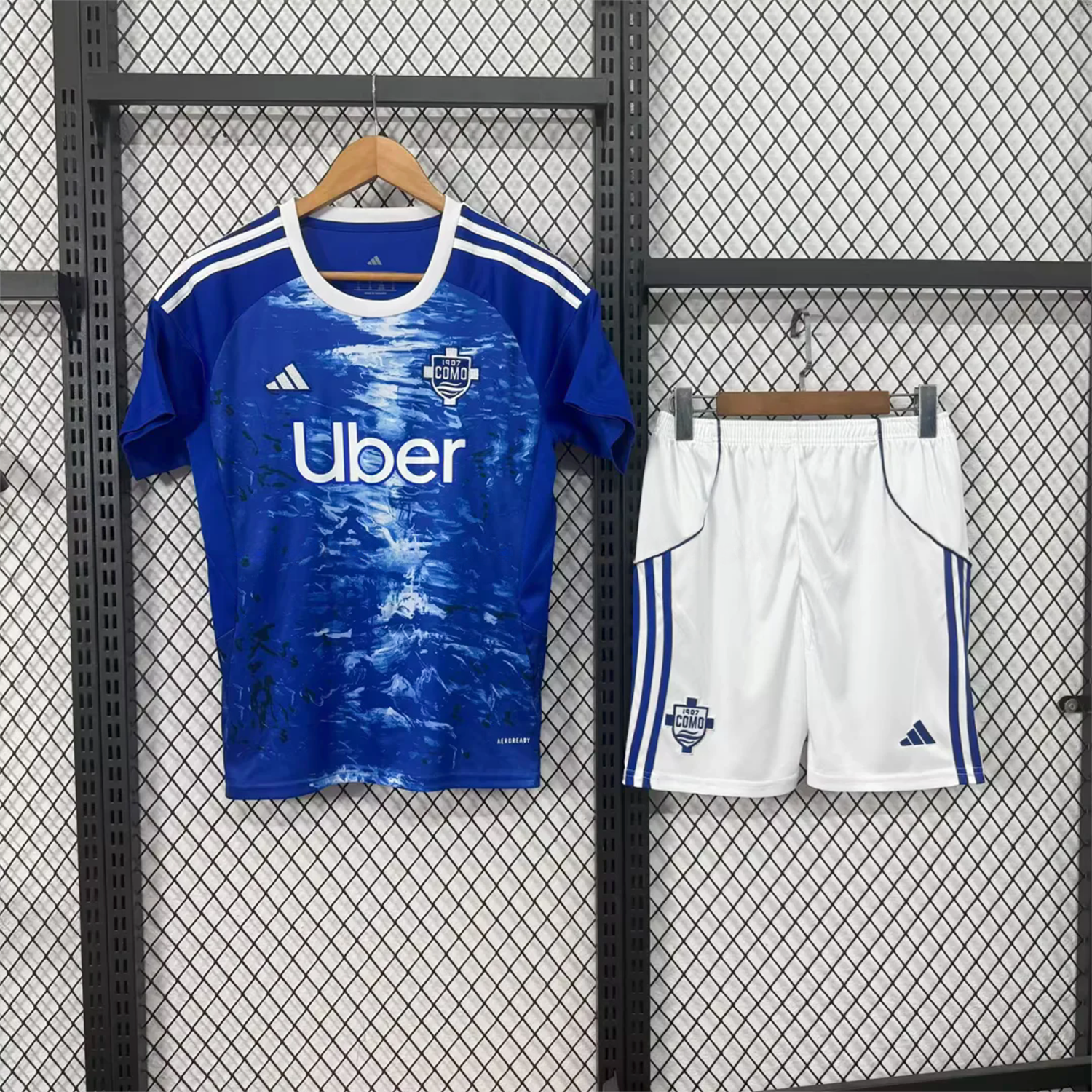 Como 25-26 Home Kids Kit - Unitedfutballjersey