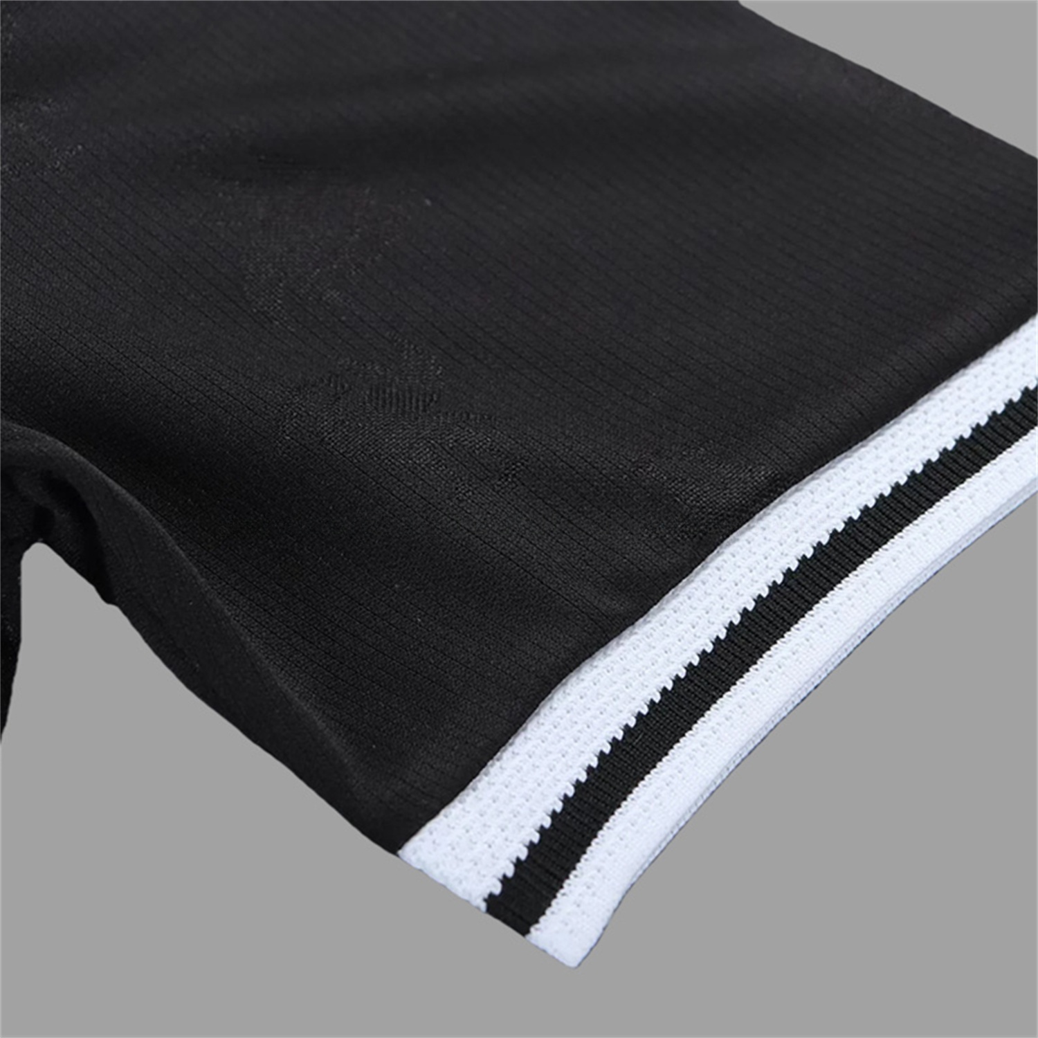 Retro Liver.pool 1996-97 Black Special Kids Kit - Unitedfutballjersey