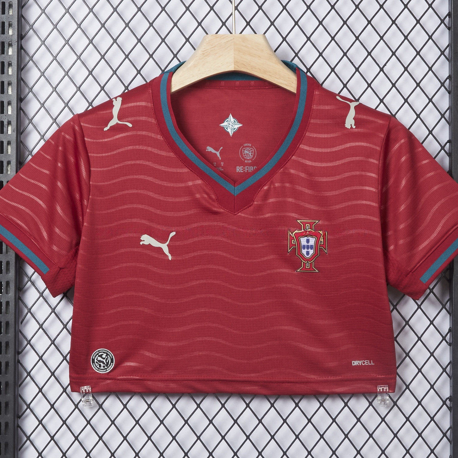 Women's Portugal 2026 Home Cropped Jersey - Unitedfutballjersey