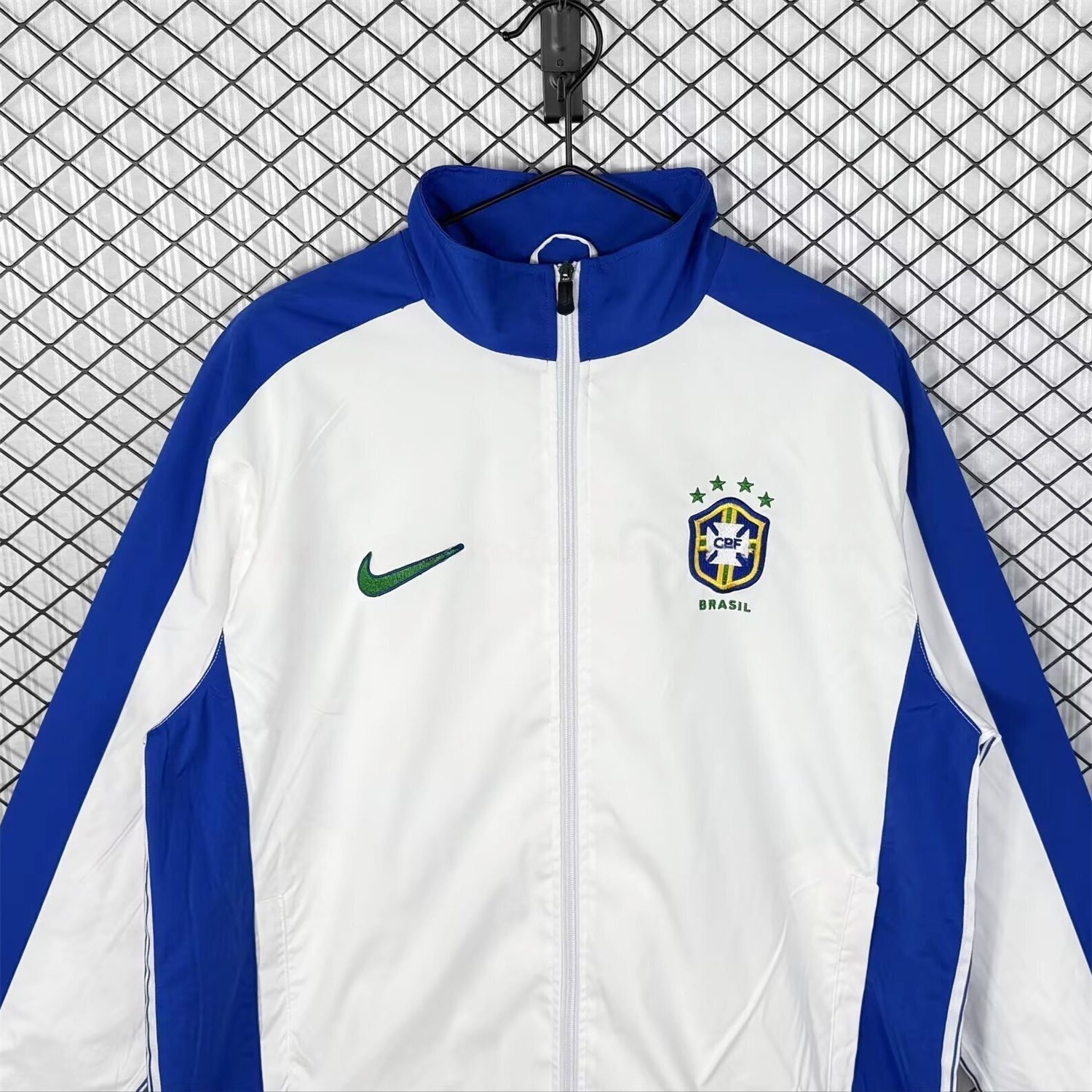 Retro Brazil 1998 White Windbreaker - Unitedfutballjersey
