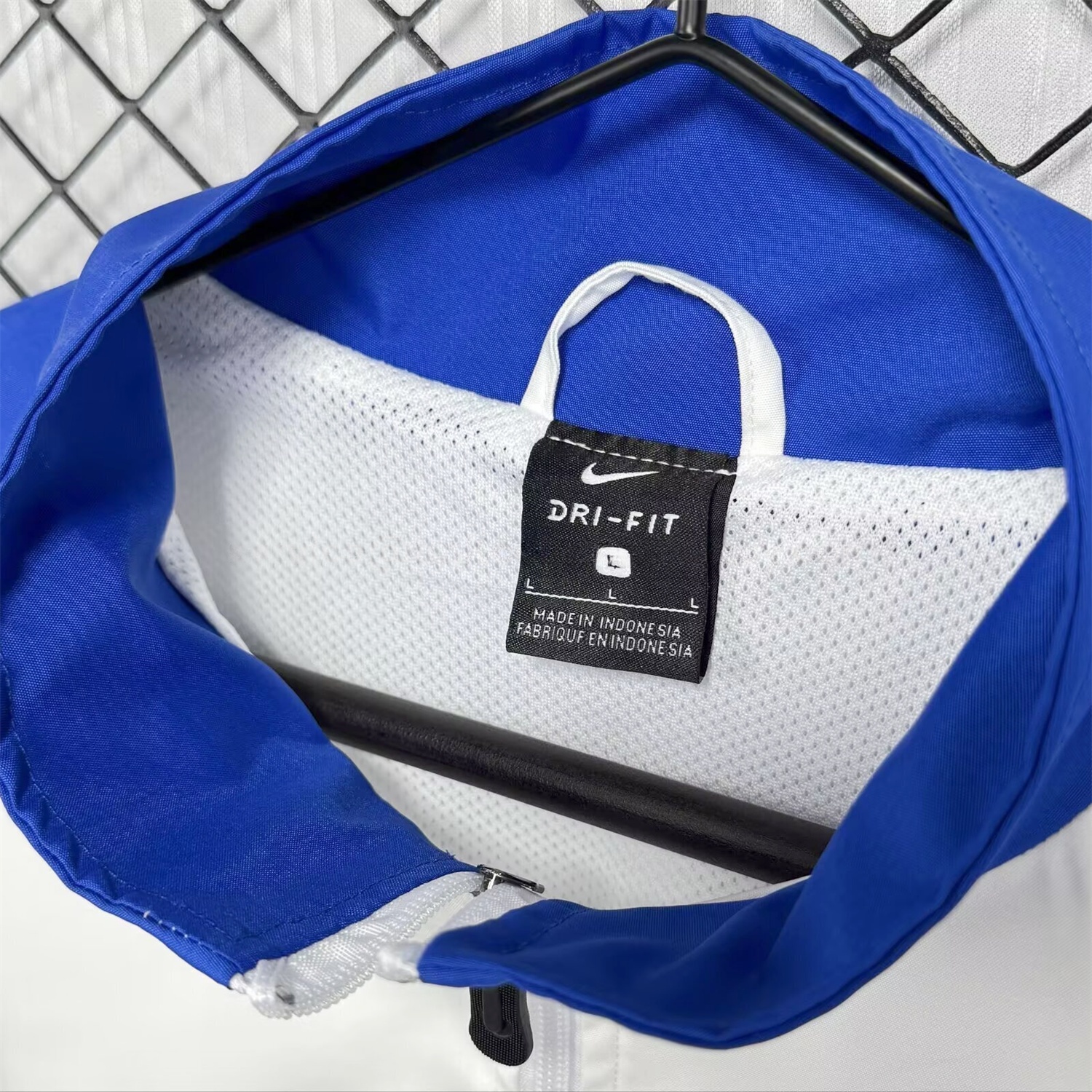 Retro Brazil 1998 White Windbreaker - Unitedfutballjersey