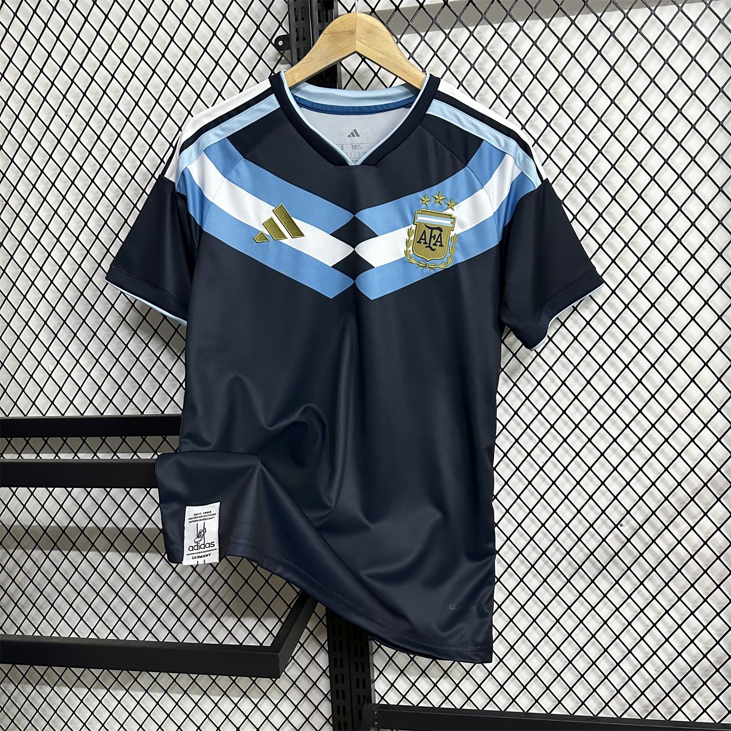 Argentina 2026 Blue Shoulder Stripes Special Jersey - Fans Version - Unitedfutballjersey