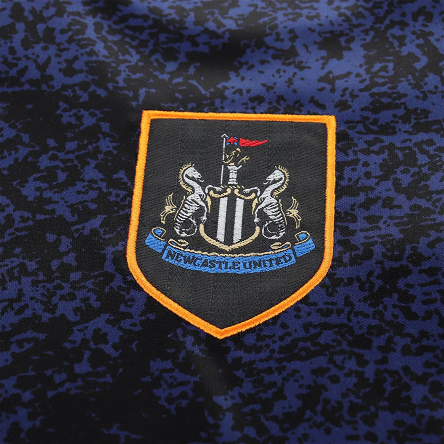 Retro Newcastle United 1997-98 Away Kids Kit - Unitedfutballjersey