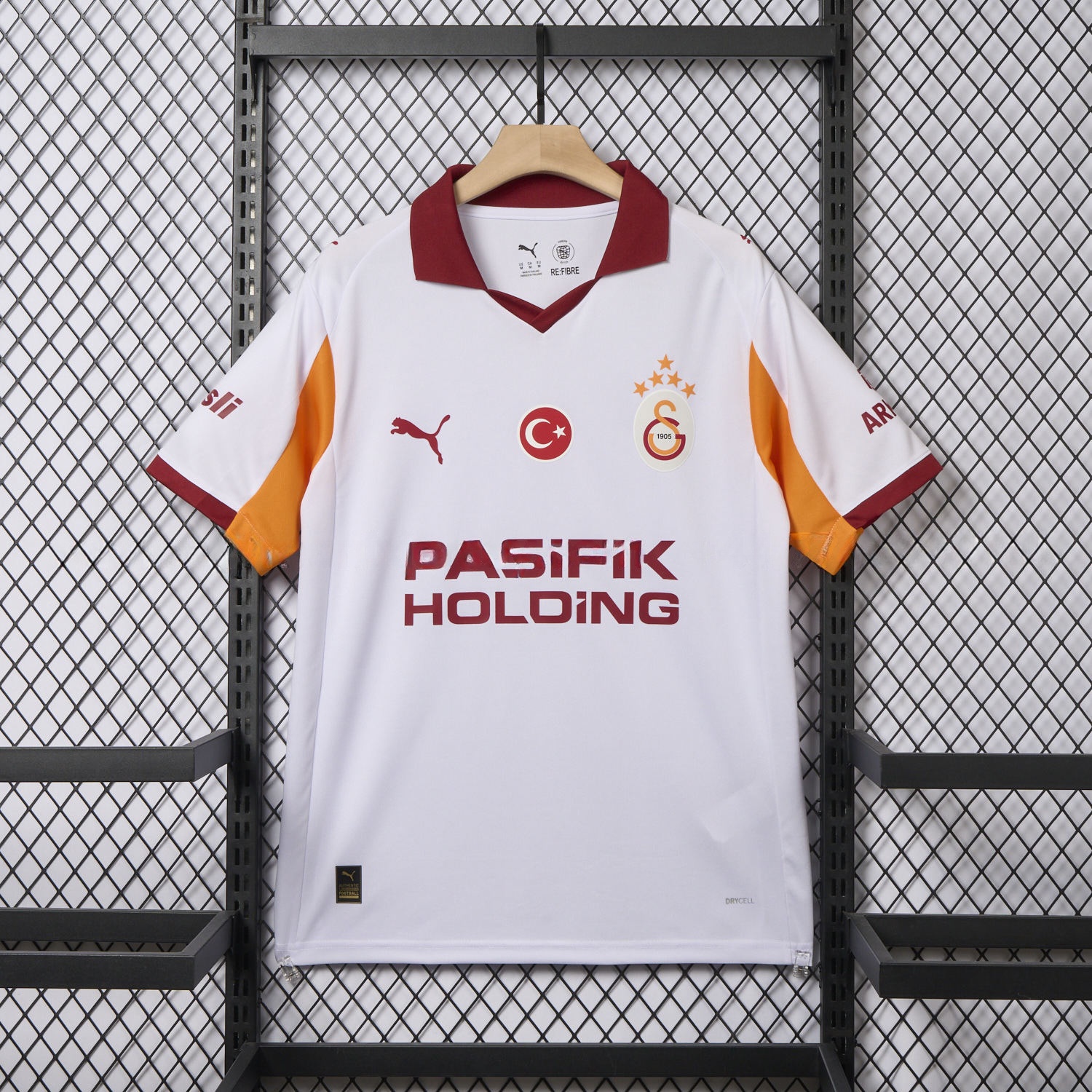 Galatasaray 25-26 Away Jersey with Five Stars - Fans Version - Unitedfutballjersey