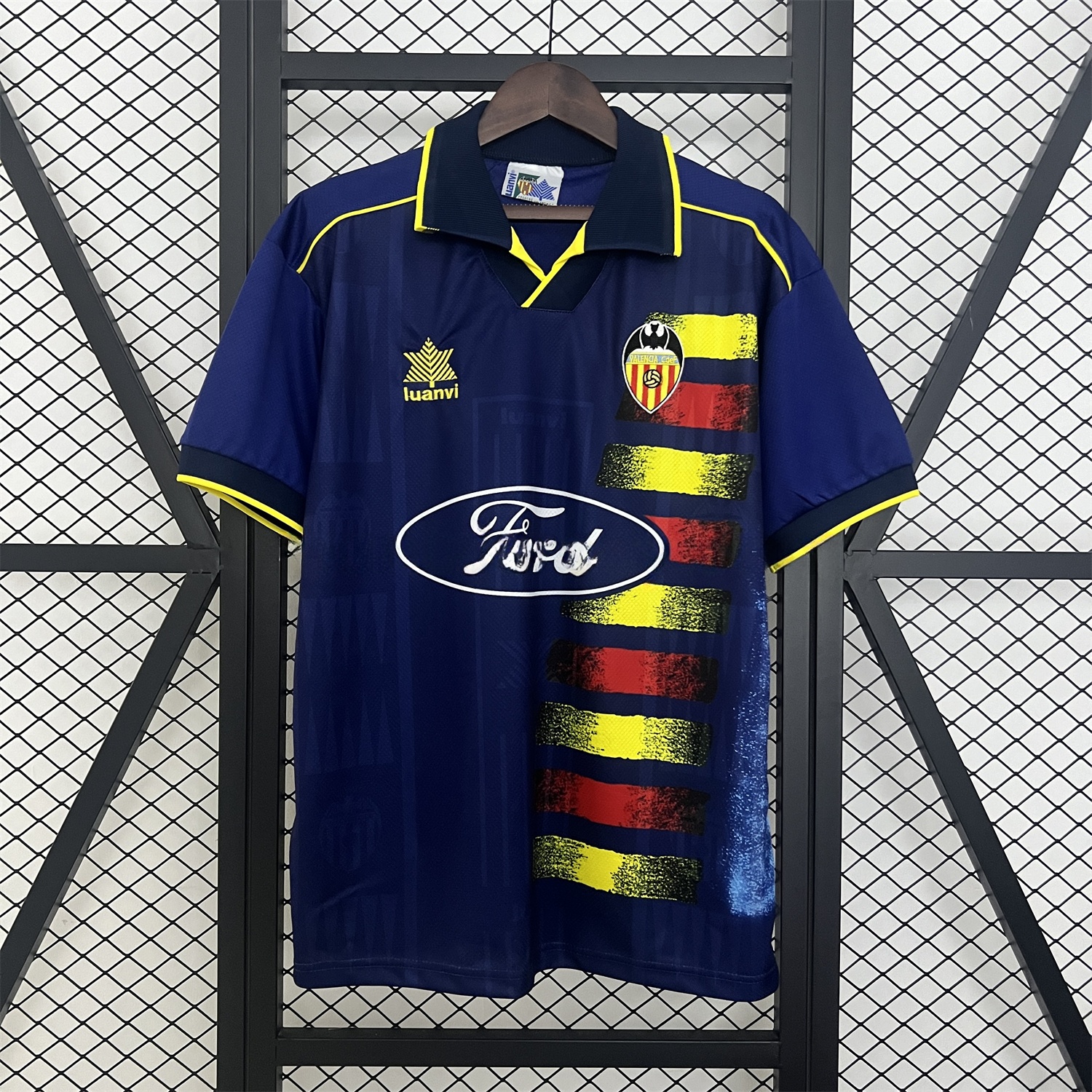 Retro Valencia 1996-97 Away Jersey - Unitedfutballjersey