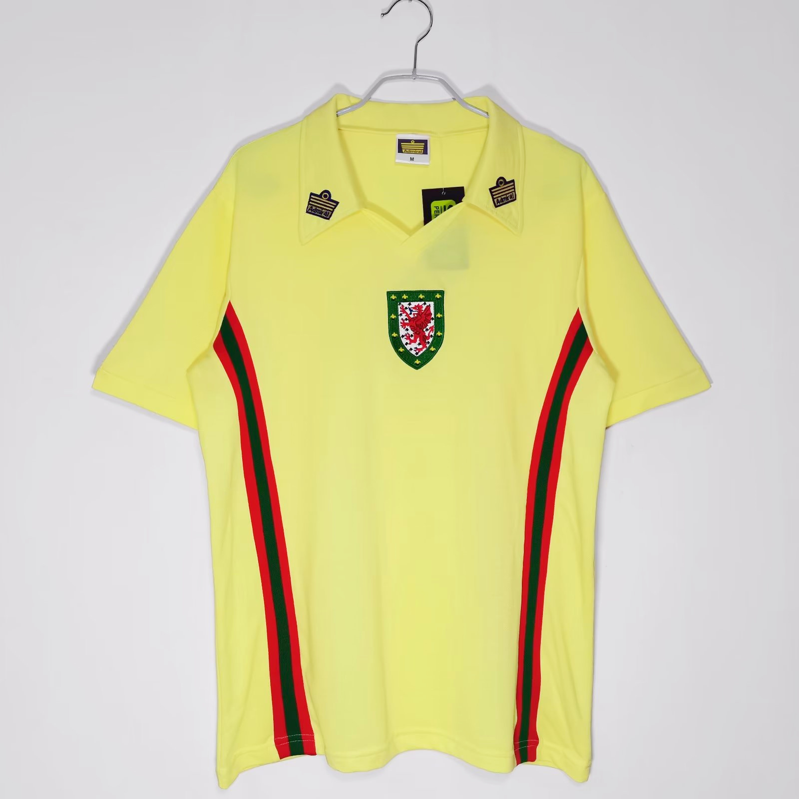 Retro Wales 1976 Away Stadium Jersey - Unitedfutballjersey