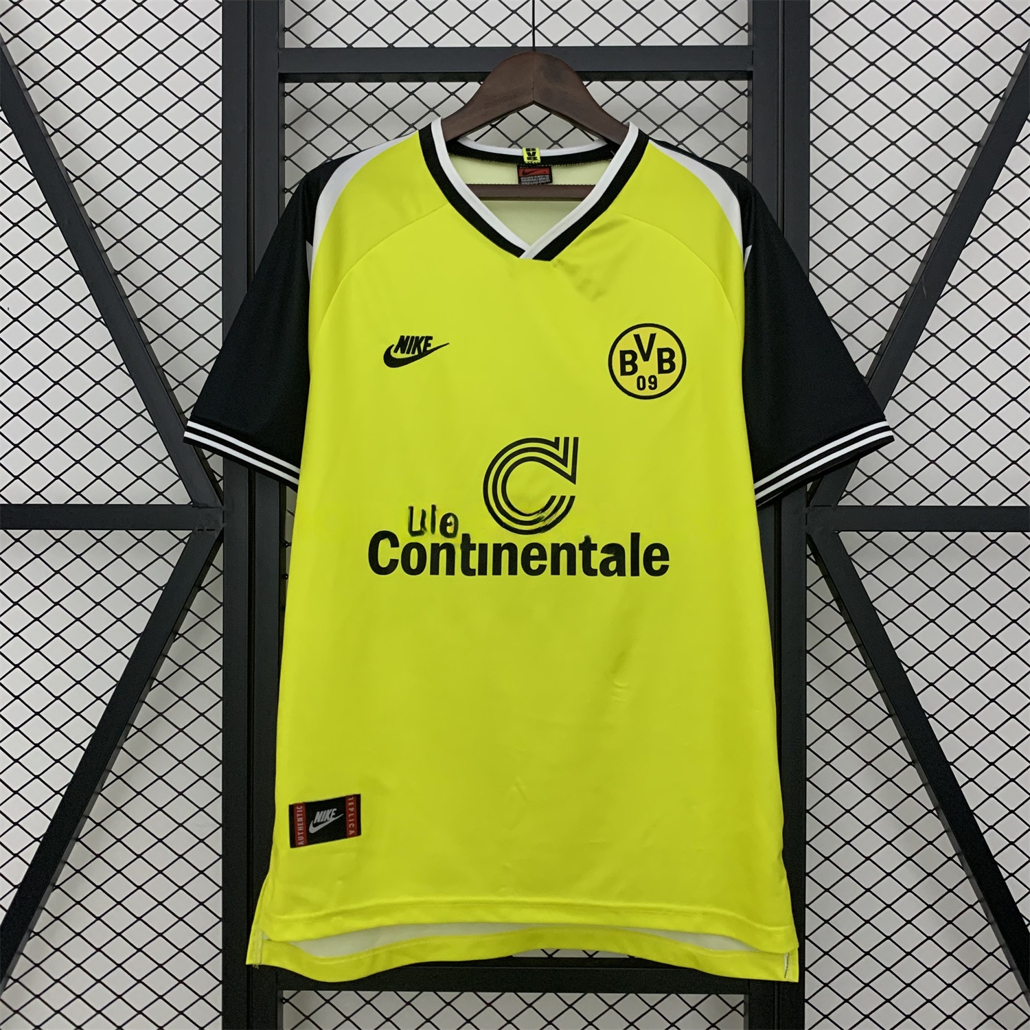 Retro Dortmund 1995-96 Home Jersey - Unitedfutballjersey