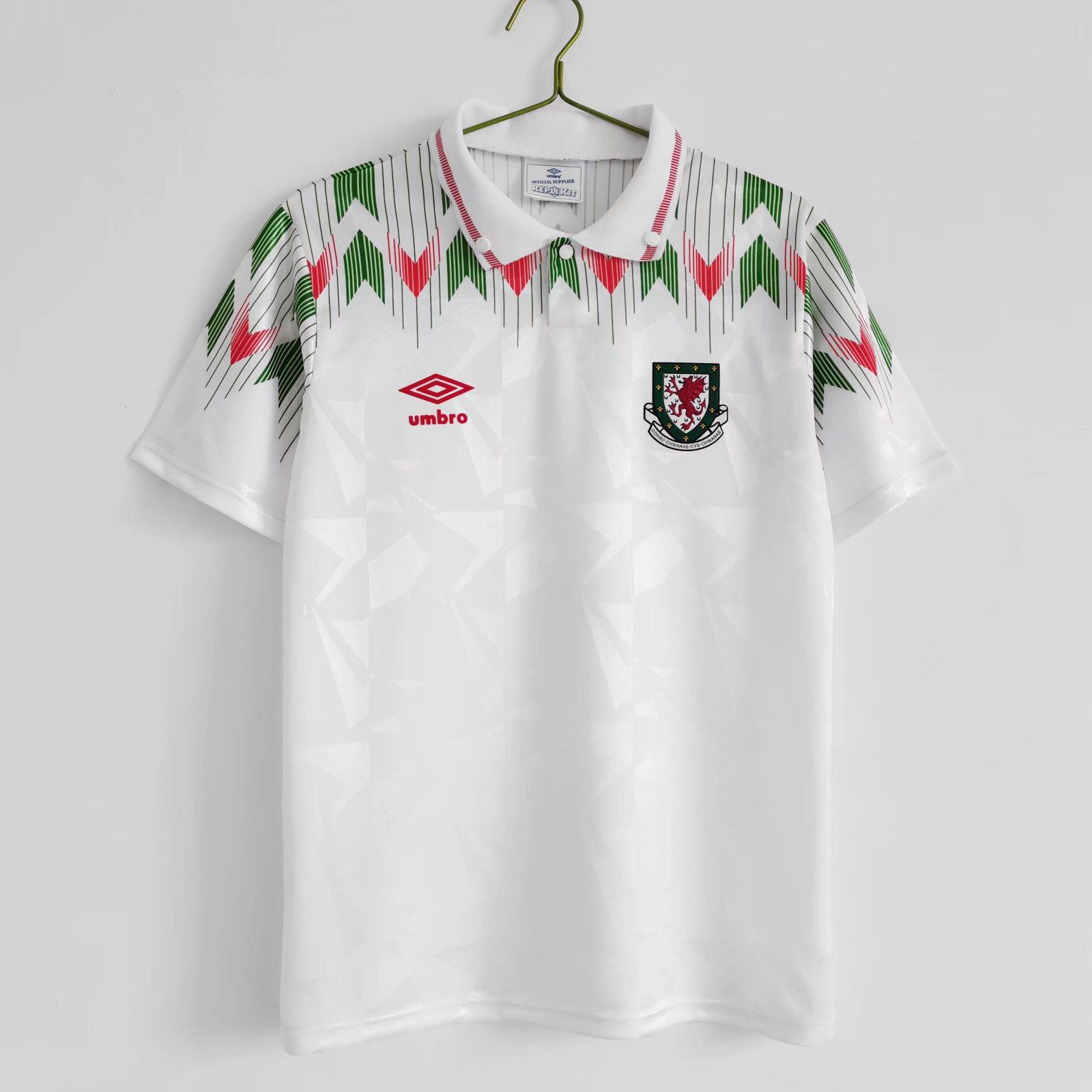 Retro Wales 1990-92 Away Stadium Jersey - Unitedfutballjersey