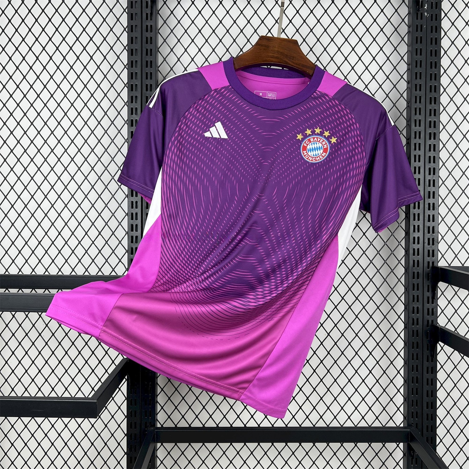 Bayern Munich 25-26 Purple Goalkeeper Jersey - Fans Version - Unitedfutballjersey