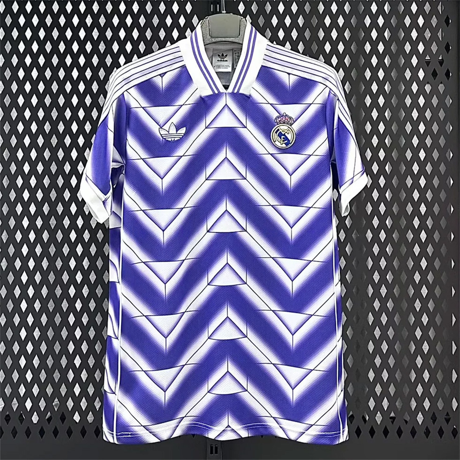 Real Madrid 25-26 Refracted Purple Light White Special Jersey - Fans Version - Unitedfutballjersey